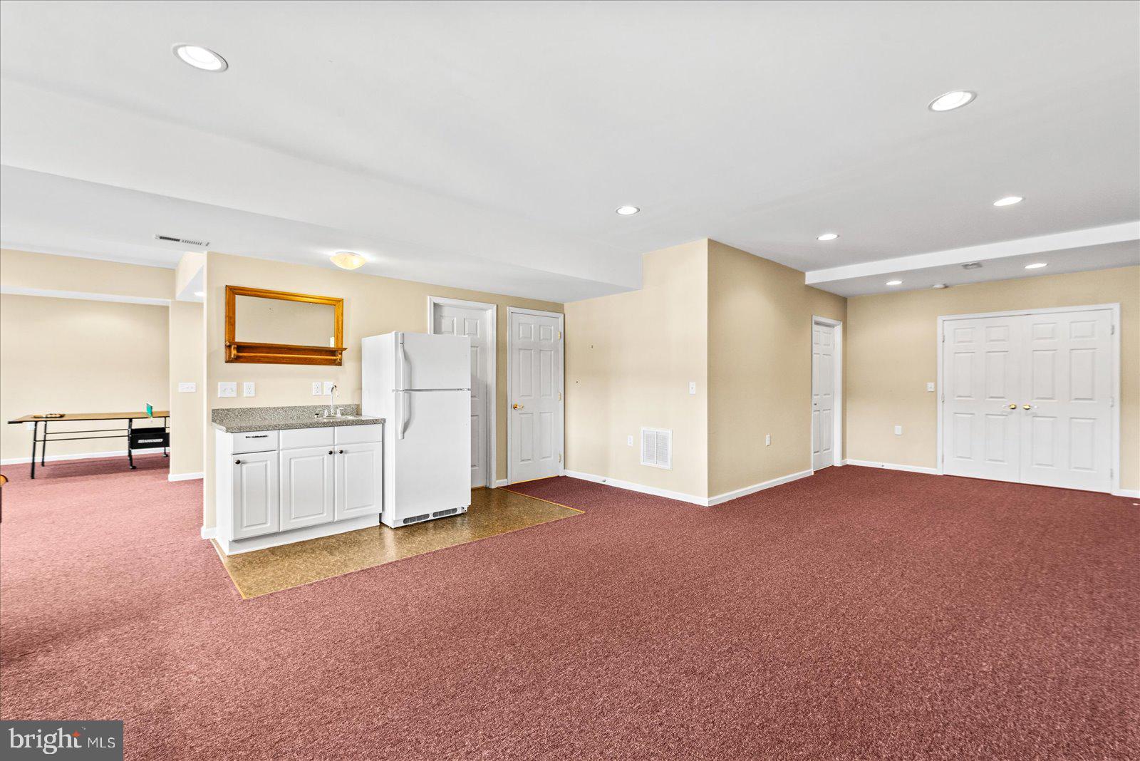 LAKE CAROLINE - Residential