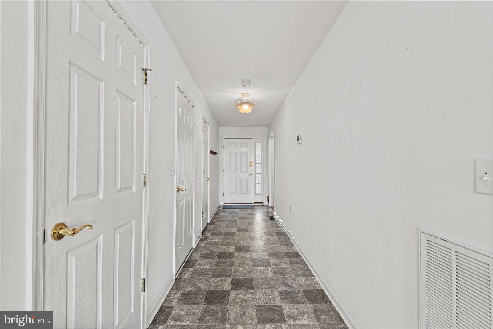 LAKE CAROLINE - Residential