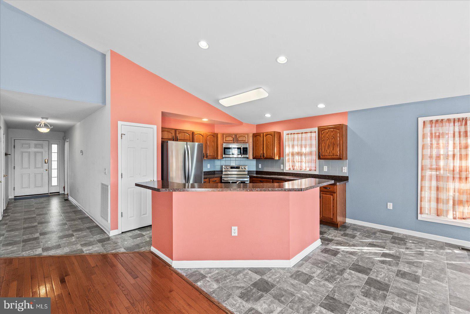 LAKE CAROLINE - Residential