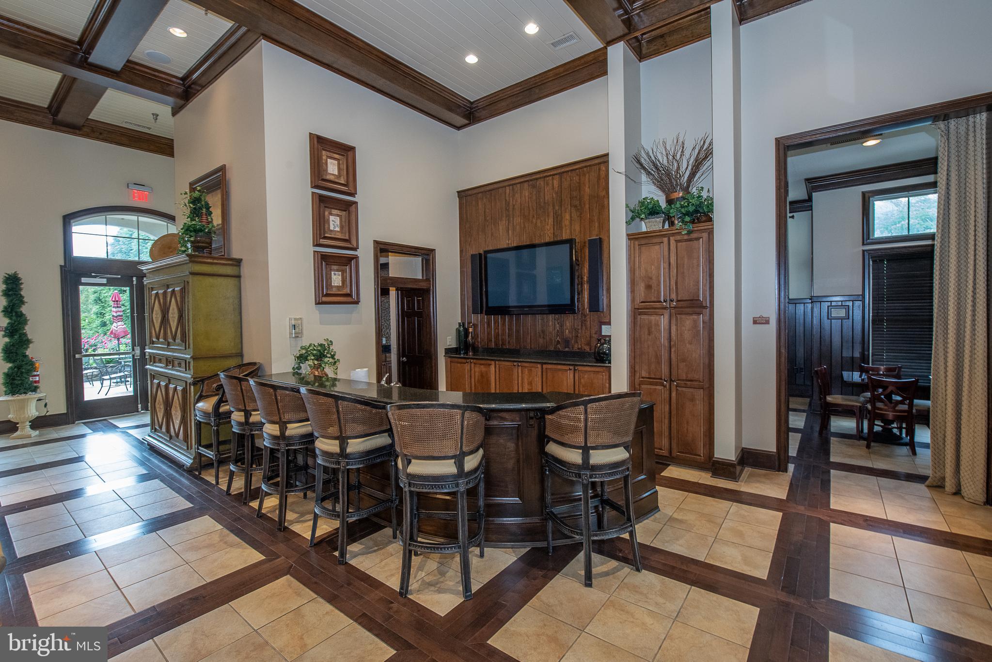 TERRAZZA NEWTOWN SQR - Residential