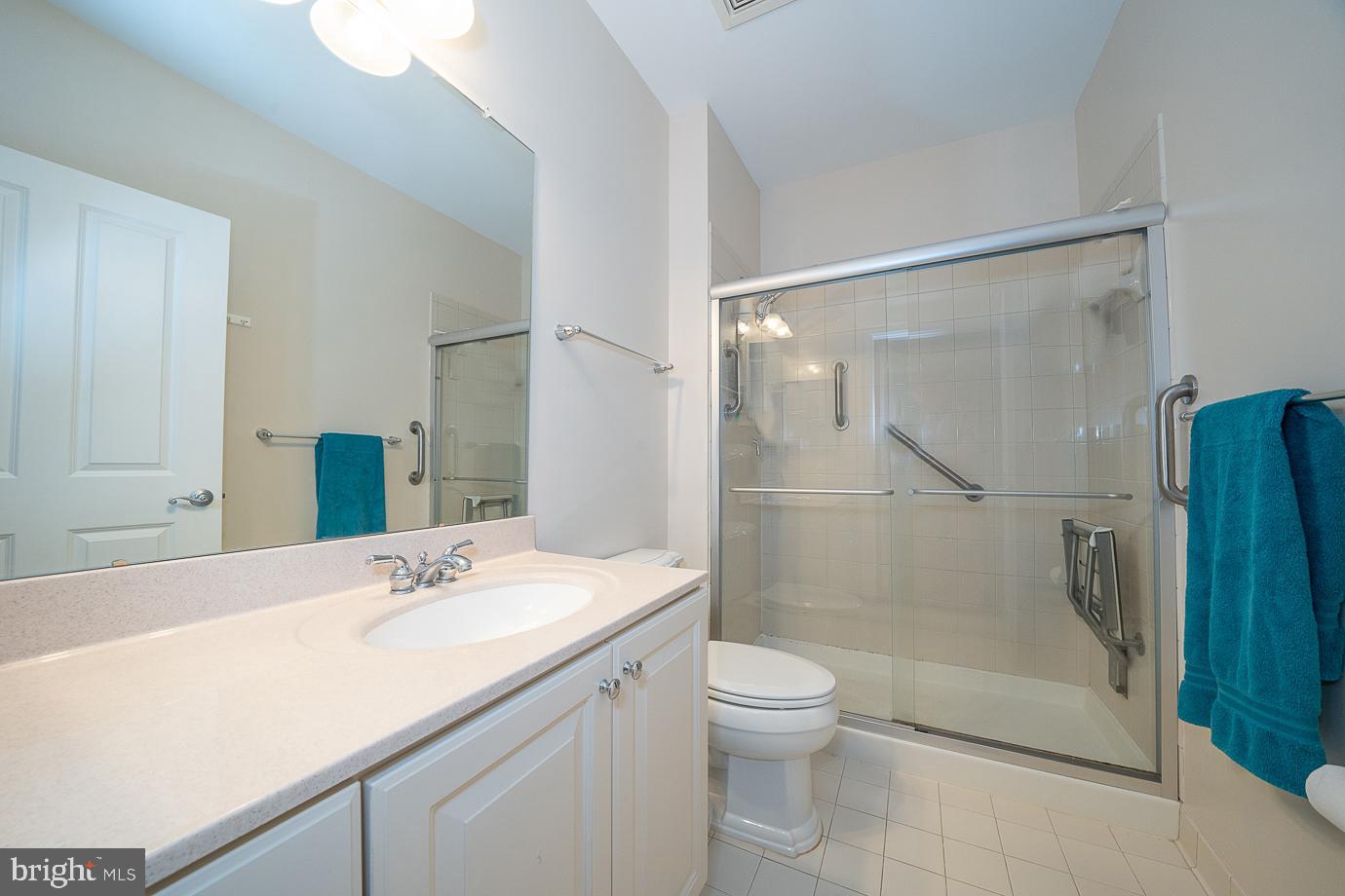 TERRAZZA NEWTOWN SQR - Residential