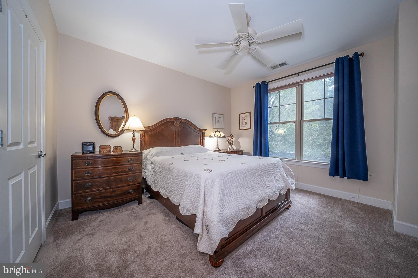 TERRAZZA NEWTOWN SQR - Residential