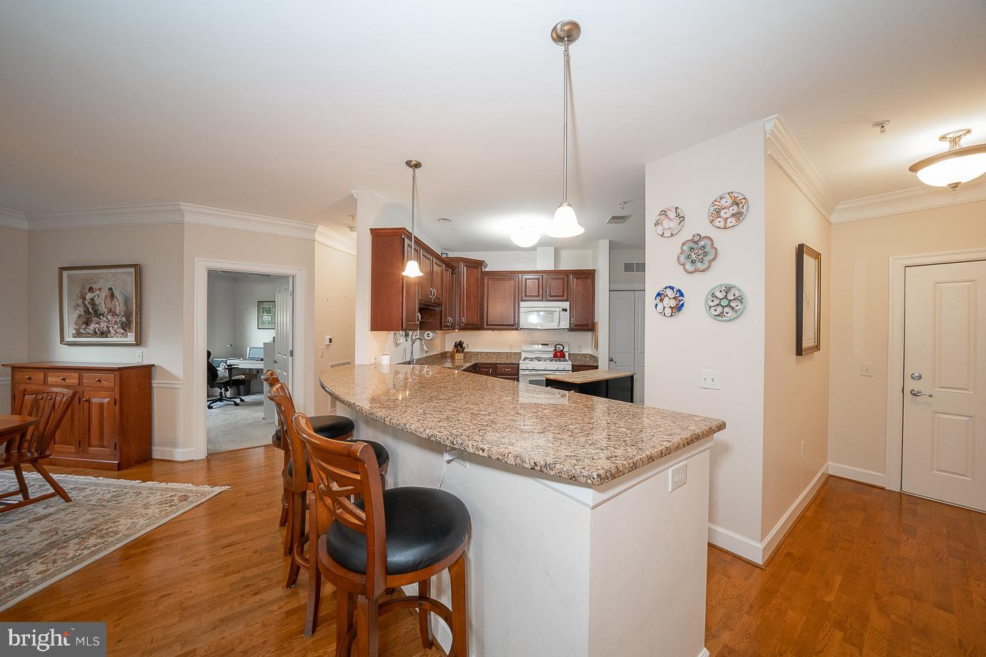 TERRAZZA NEWTOWN SQR - Residential