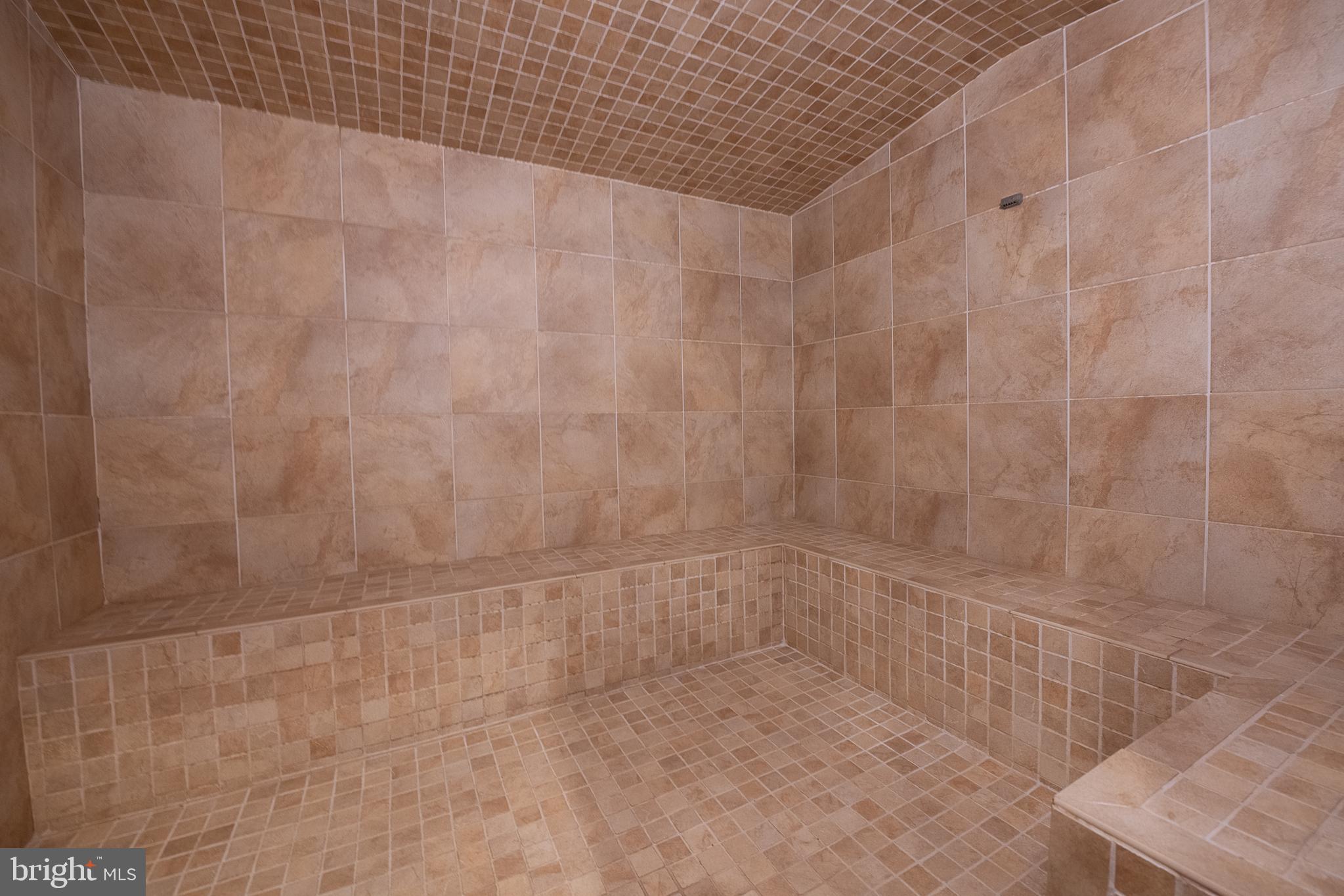 TERRAZZA NEWTOWN SQR - Residential