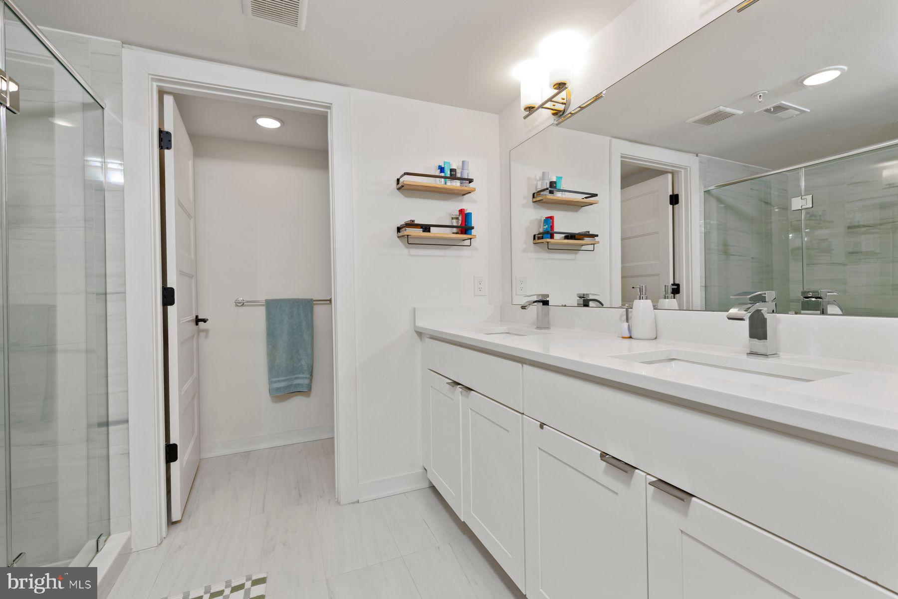 FRANCISVILLE - Residential