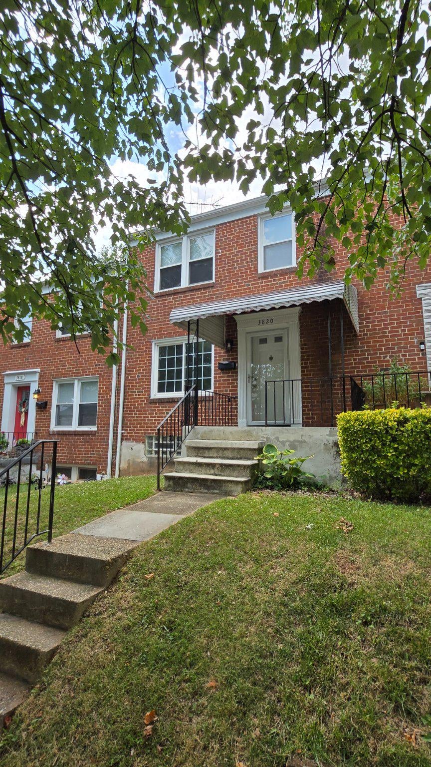 3820 ELKADER ROAD