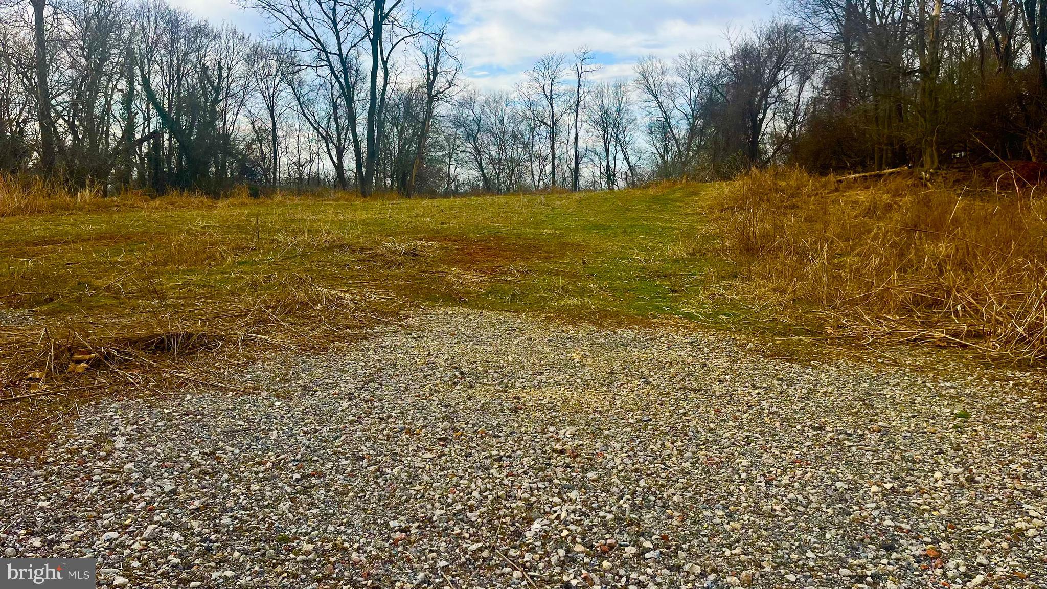 🌟 Prime Commercial Lot – Eldridge Dr Lot #7 | 3.24 Acres – Development Ready! 🌟
Unlock the full potential of this shovel-ready 3.24-acre commercial lot located in a rapidly developing area on Eldridge Drive. This strategically positioned property offers excellent access, high visibility, and a pre-approved site plan—saving you time and money.
✅ Approved Site Plan Includes:
Two (2) 5,000 sq ft commercial buildings – ideal for retail, office, or light industrial use
Two (2) 16-bay buildings – (Each bay 10' x 25', 14' high) – Perfect for auto services, contractor bays, or mini-warehousing
Zoning allows up to 100 feet in height – Unlock vertical development potential
Billboard signage permitted – Maximize roadside exposure
24-Hour caretaker allowed – Off-property housing permitted for added site security and operations
🚀 Ideal For a Wide Range of Uses:
This flexible zoning opens the door for a wide array of businesses and development opportunities, such as:
🛠Service & Trade Businesses
Contractor bays for HVAC, electrical, plumbing, roofing, etc.
Landscaping and lawn care company headquarters
Auto repair, detailing, or body shop bays
Equipment rental and service centers
📦 Storage & Distribution
Mini-storage facility or self-storage units
E-commerce warehousing and fulfillment hubs
Boat, trailer, or RV storage
Last-mile delivery depot
🛒 Retail & Office
Showroom or sales center for construction materials, flooring, or furnishings
Professional offices for legal, accounting, or real estate services
Flex retail/office space for small business startups
🔧 Industrial & Manufacturing
Light manufacturing operations
Custom fabrication and machine shops
Assembly or testing facilities
💼 Mixed Use & Investment
Multi-tenant investment property with leasable bays
Owner/operator business hub with additional rental income streams
This property is a rare opportunity to step into a project that’s ready to build—with room for growth and revenue. Ideal for owner-operators, investors, or developers looking for flexible, income-generating space.