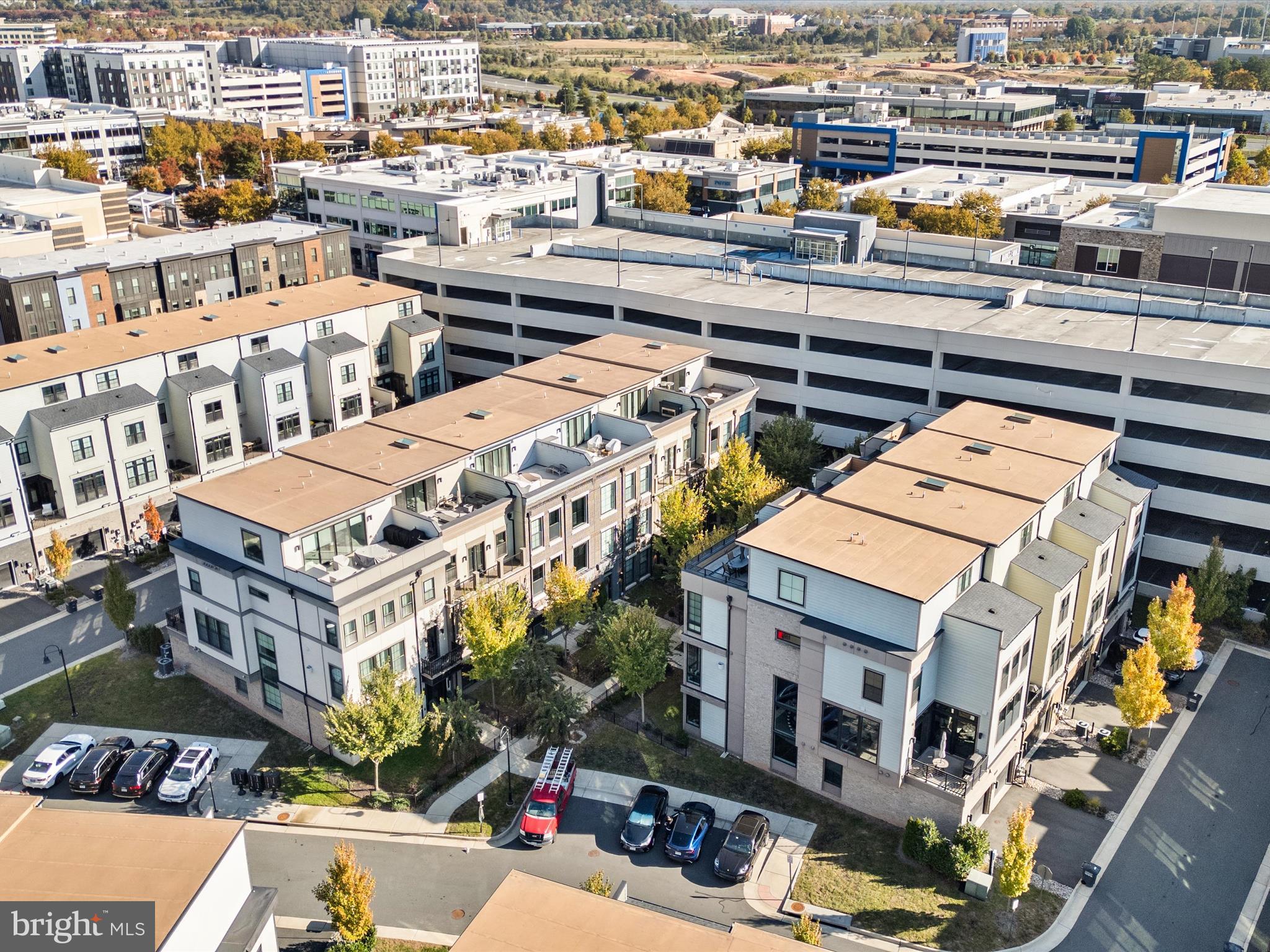 ONE LOUDOUN - Residential