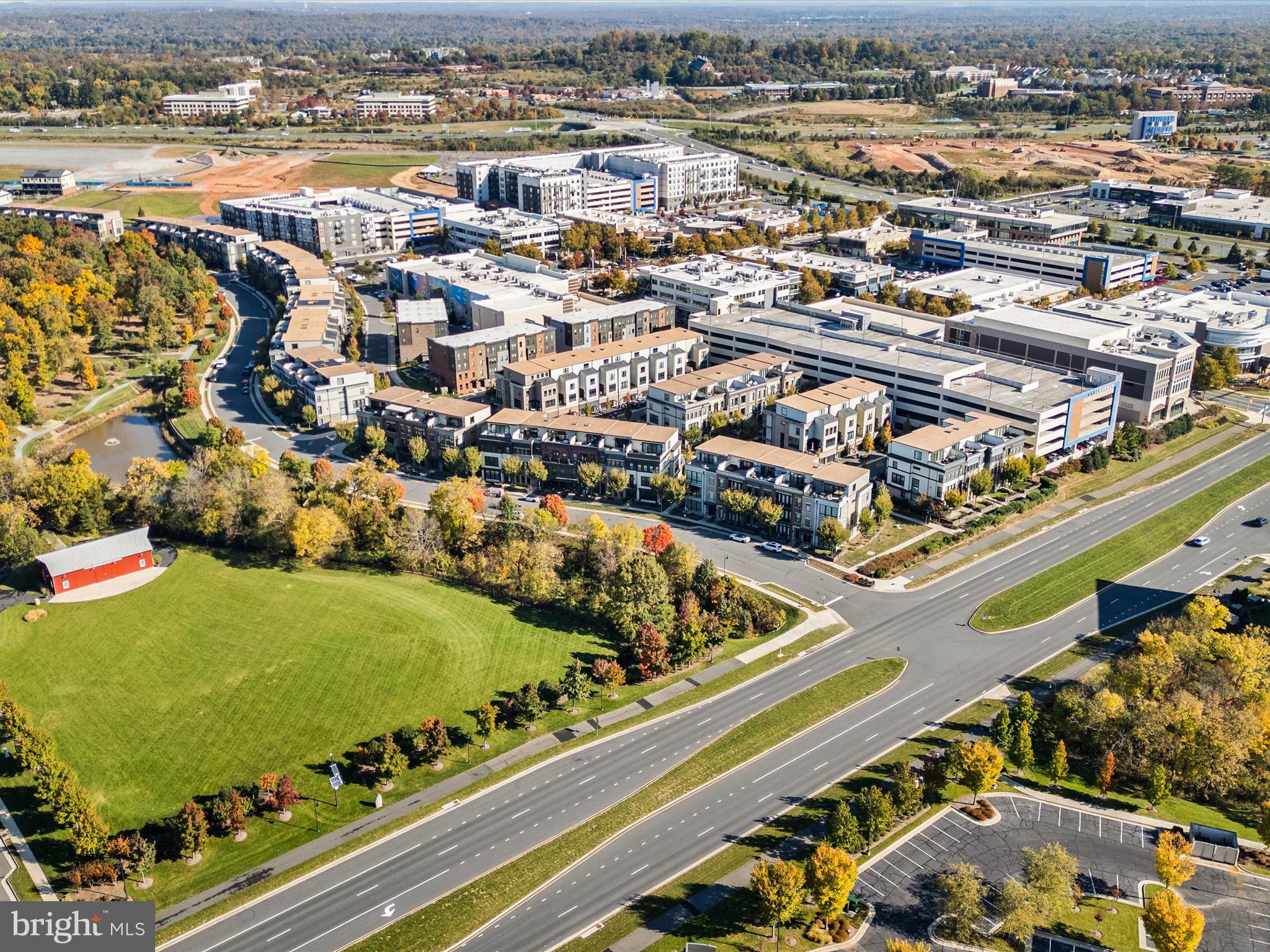 ONE LOUDOUN - Residential