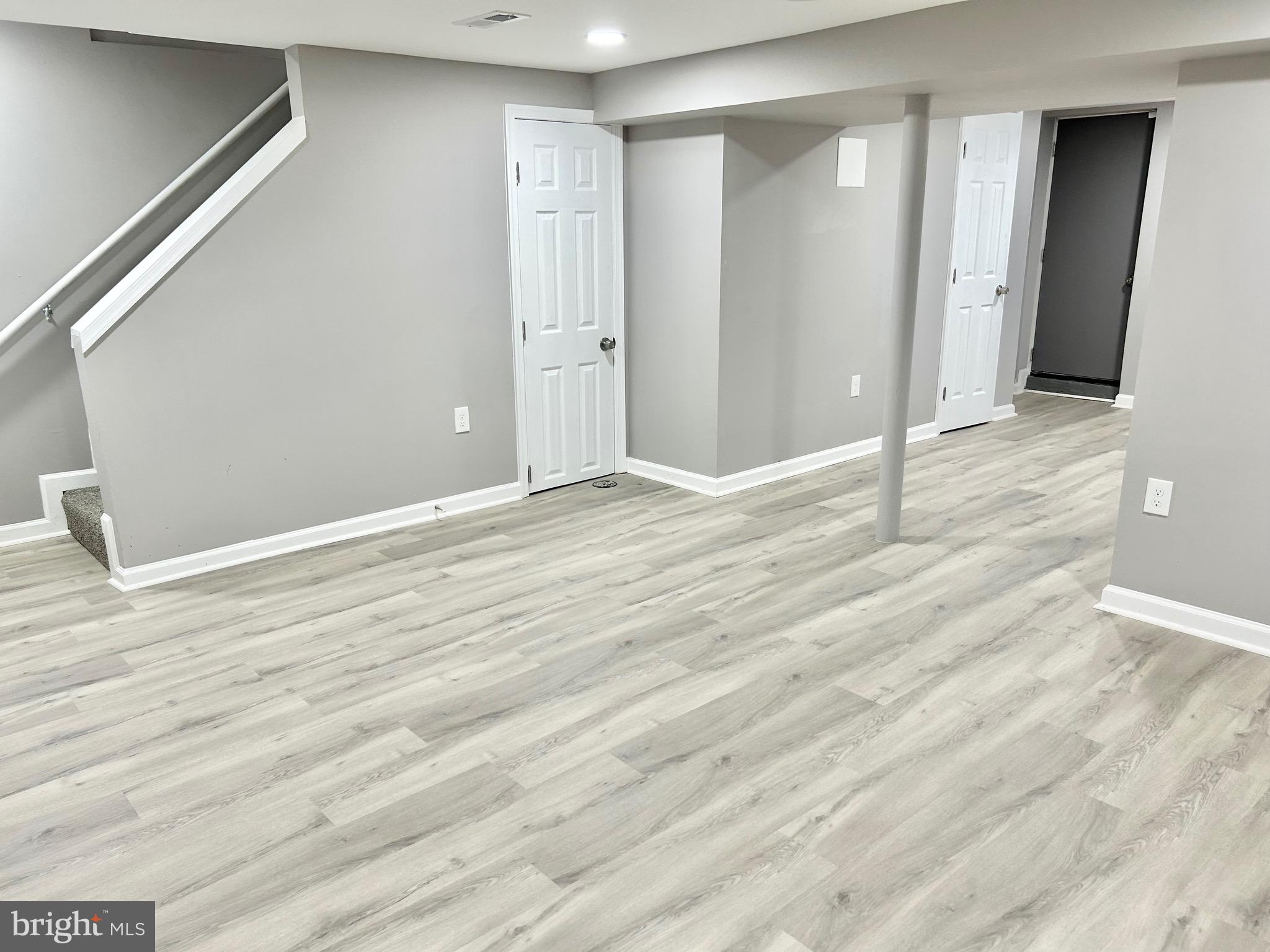 IDLEWOOD - Residential