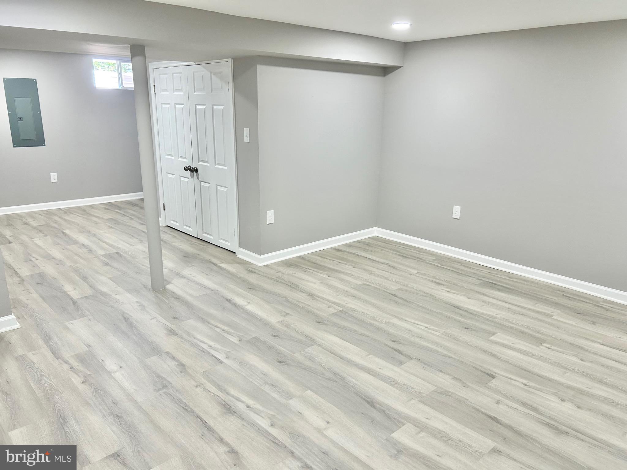IDLEWOOD - Residential