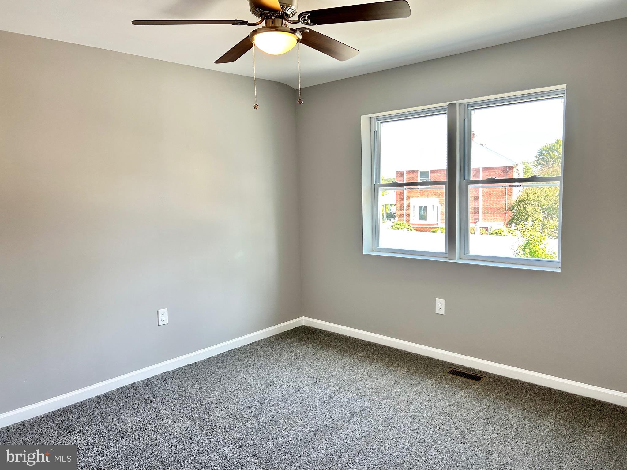IDLEWOOD - Residential