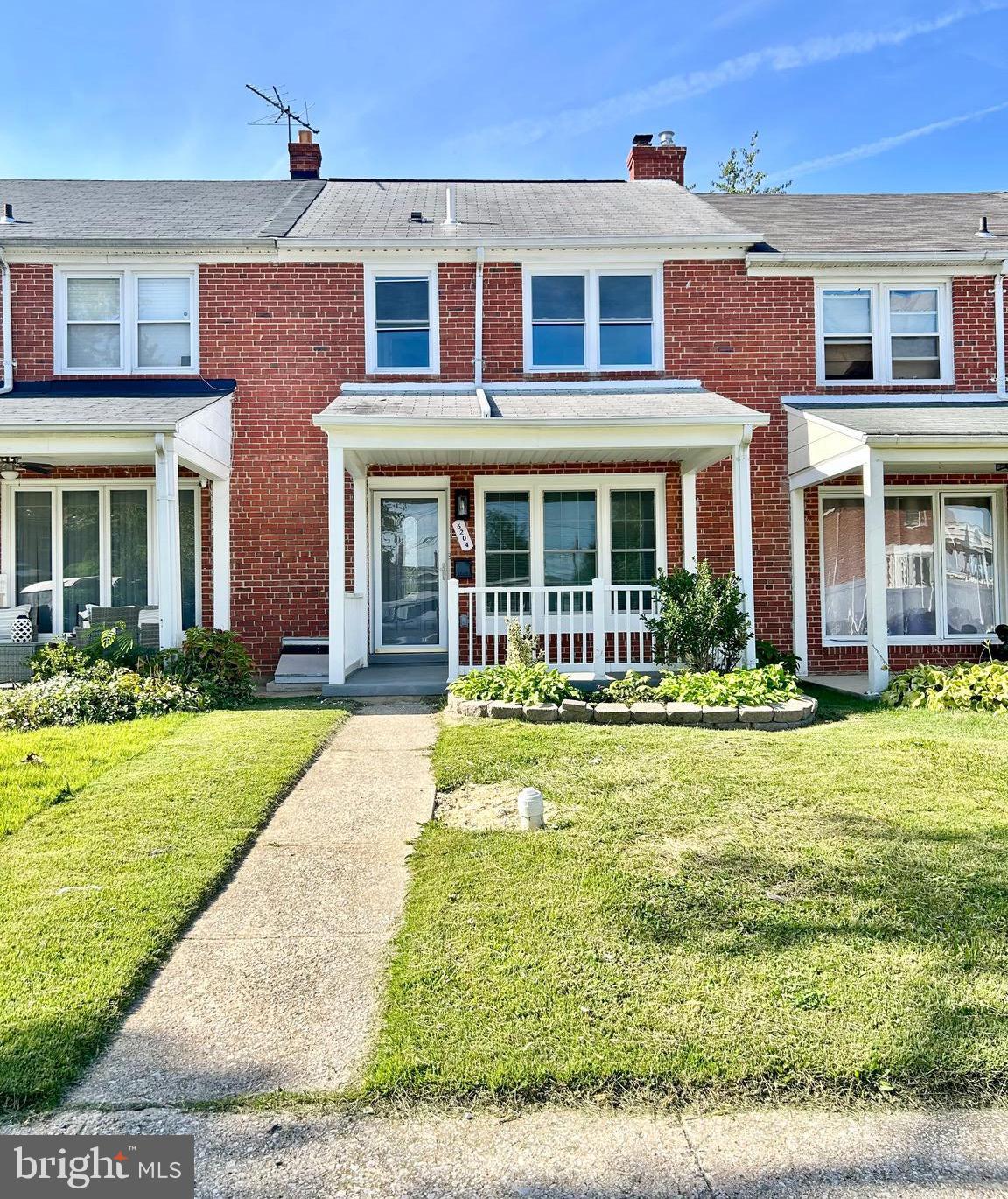 Nestled in the charming Idlewood community, this exquisite townhouse offers a perfect blend of luxury and comfort. This home features three spacious bedrooms and two beautifully updated bathrooms, designed for both relaxation and style. Step inside to discover an inviting open floor plan, accentuated by unique coffered ceiling designs, polished new flooring, and recessed lighting that create a warm ambiance throughout. The heart of the home is the gourmet kitchen, complete with chic granite countertops, a spacious island, and sleek stainless steel appliances, making it a culinary haven for any home chef. The adjoining dining area is perfect for intimate gatherings or festive celebrations. Retreat to the cozy living room, where a charming fireplace insert invites you to unwind after a long day. The fully finished basement offers additional living space that can be tailored to your lifestyle-be it a family room, entertainment area, or personal gym. Lower level also offers a full bath, laundry area, and walkout to the rear yard. With off-street parking for two vehicles and a prime location, this home embodies an exclusive lifestyle that balances luxury with everyday comfort. Experience the perfect blend of elegance and warmth in this stunning residence!