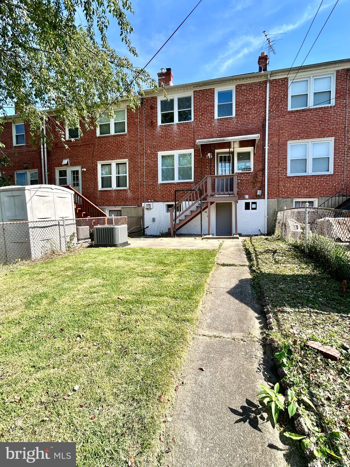 IDLEWOOD - Residential