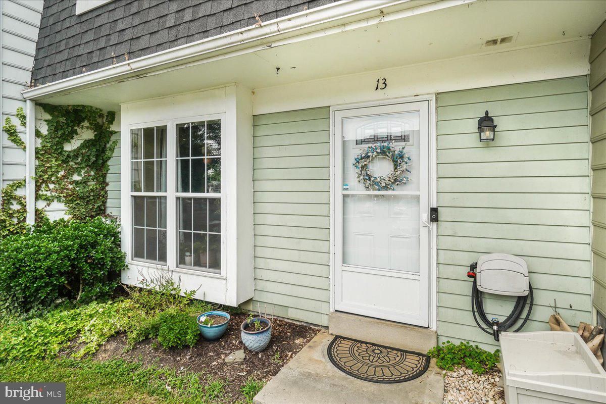 GLADE TOWN - Residential