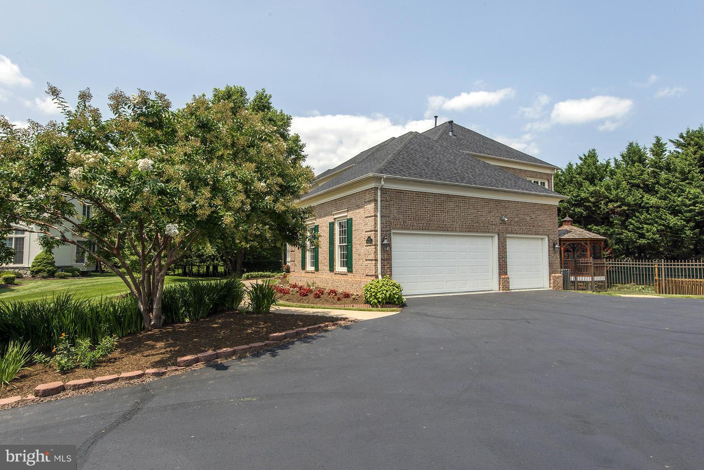 SMC MCLEAN - Residential