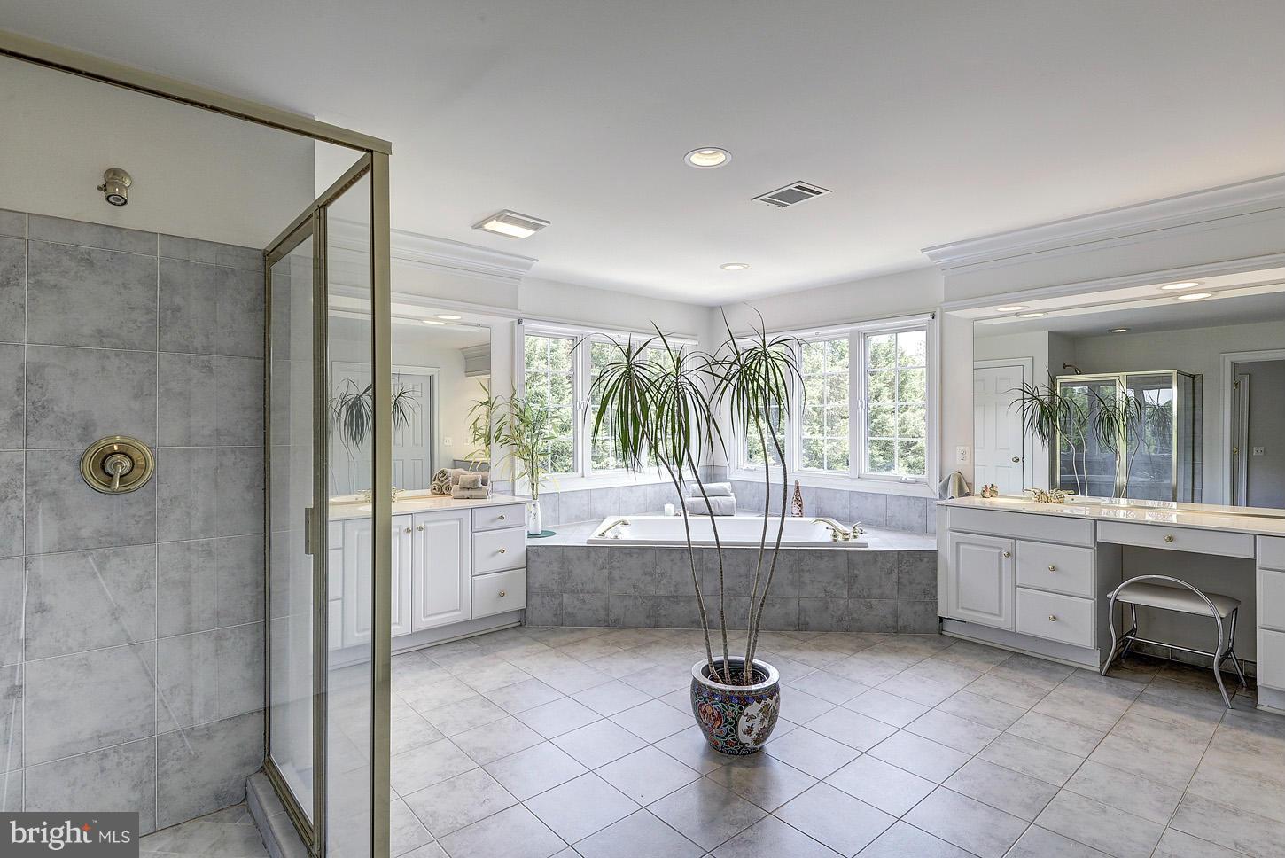 SMC MCLEAN - Residential