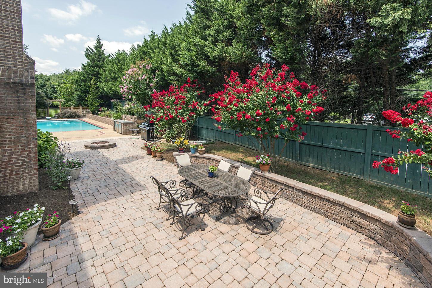 SMC MCLEAN - Residential