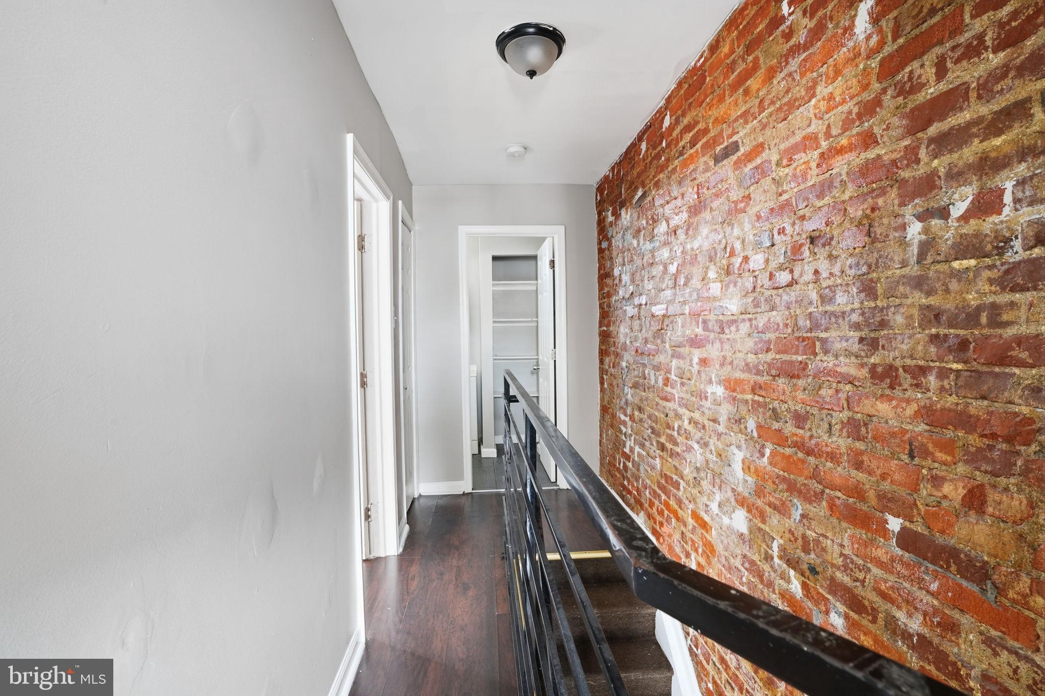 KENSINGTON - Residential