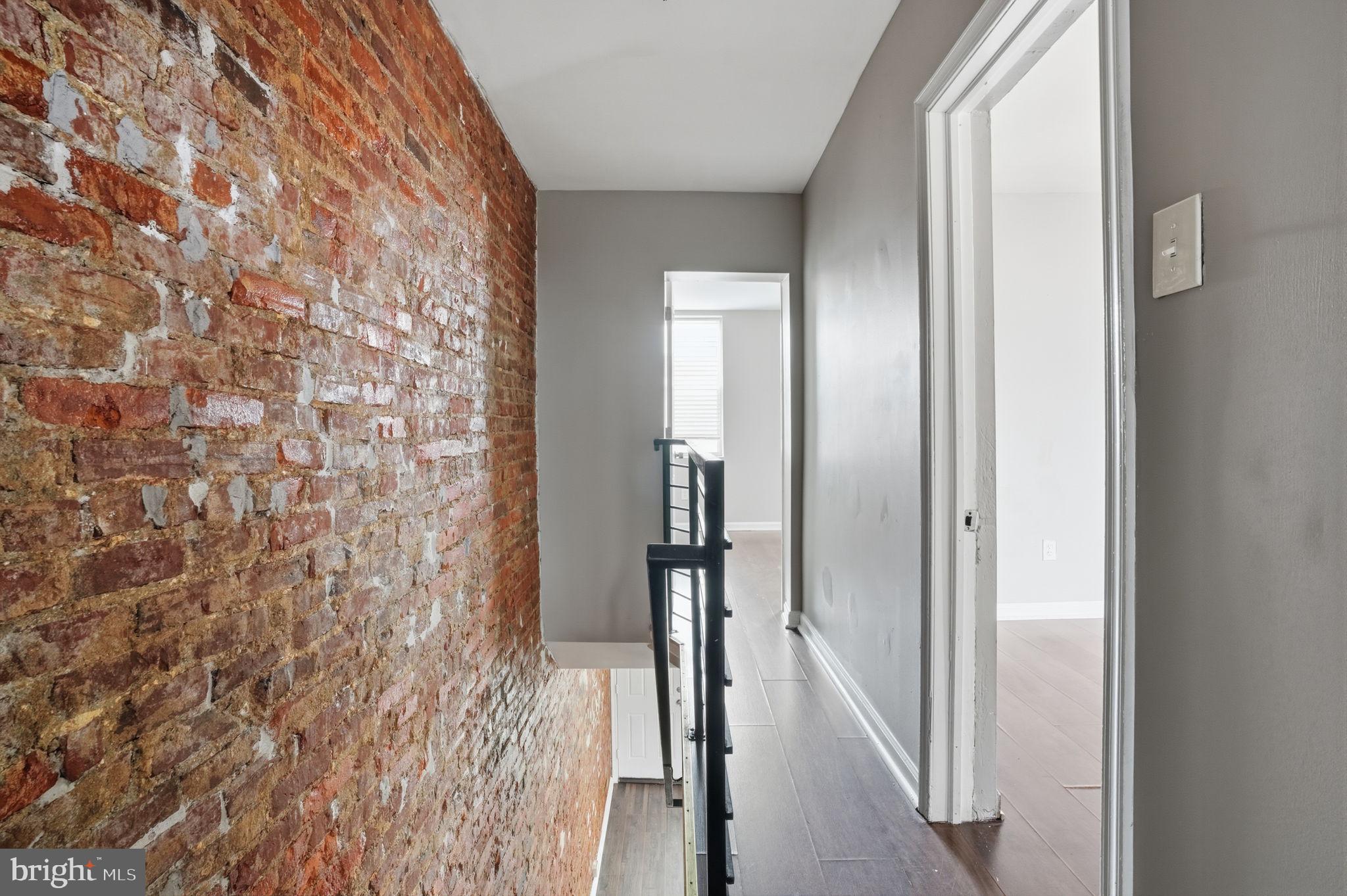 KENSINGTON - Residential