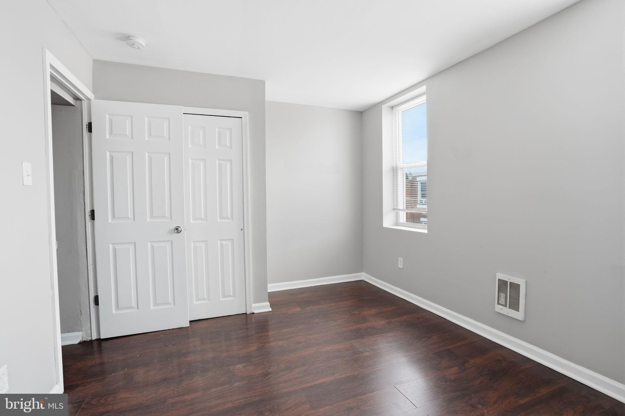 KENSINGTON - Residential