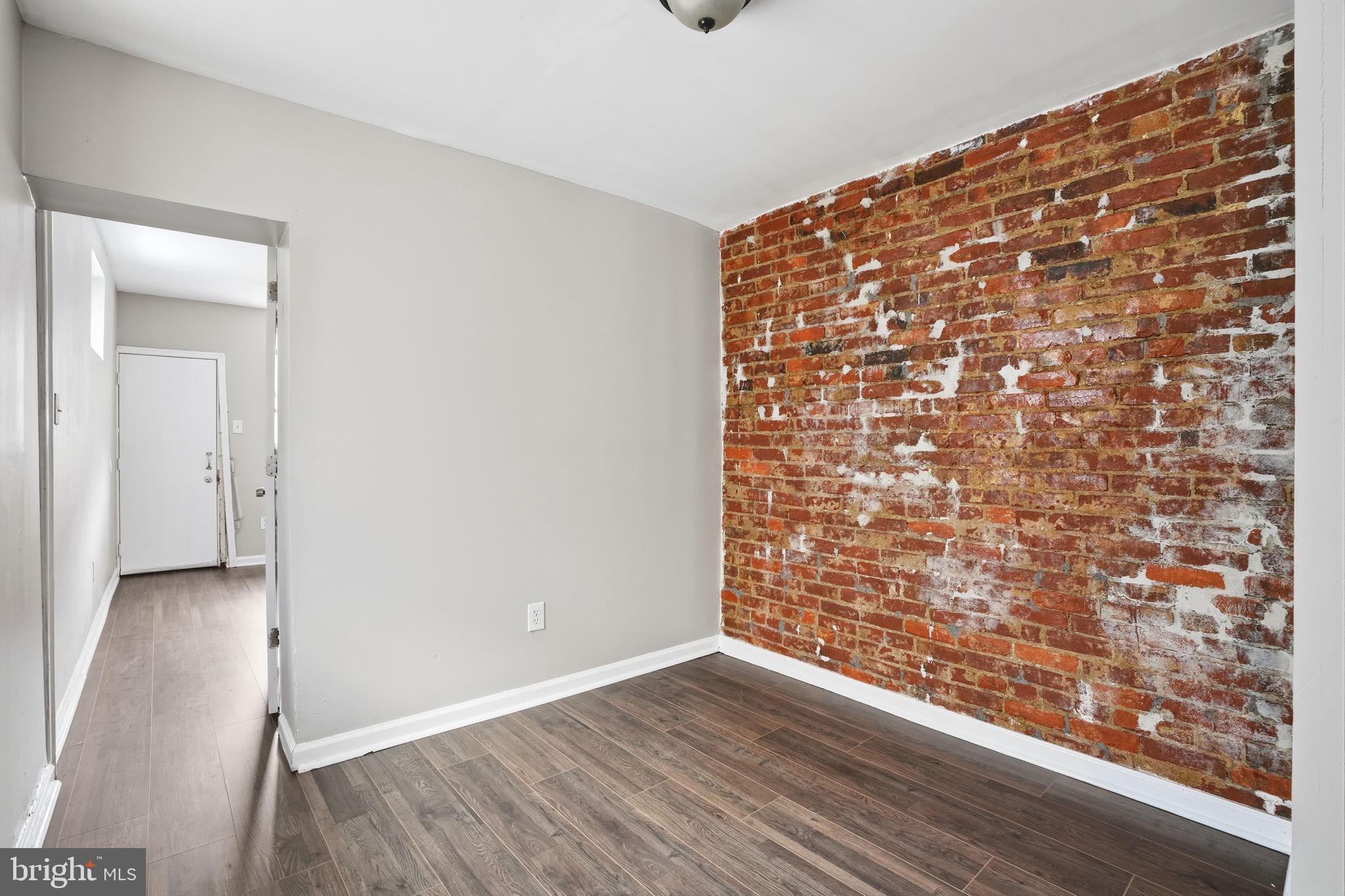 KENSINGTON - Residential