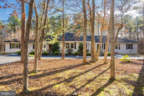 Photo of 379 E Bird Village Road, JACKSON, NJ 08527 (MLS # NJOC2037598)