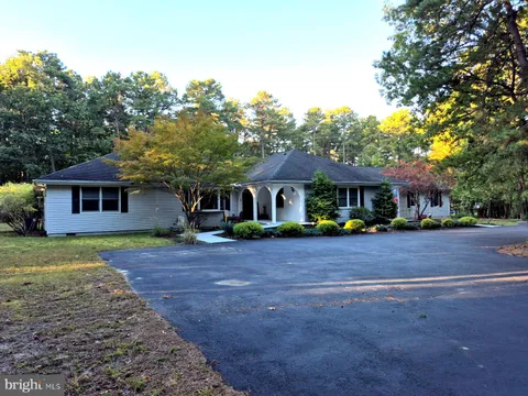 379 E Bird Village Road, Jackson, NJ MLS: NJOC2037598