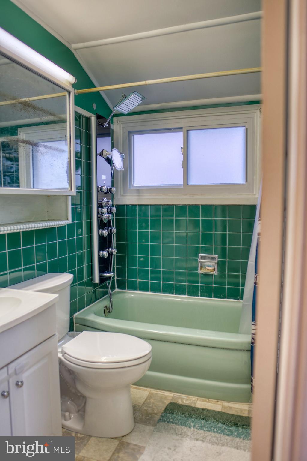 MILL CREEK FALLS - Residential