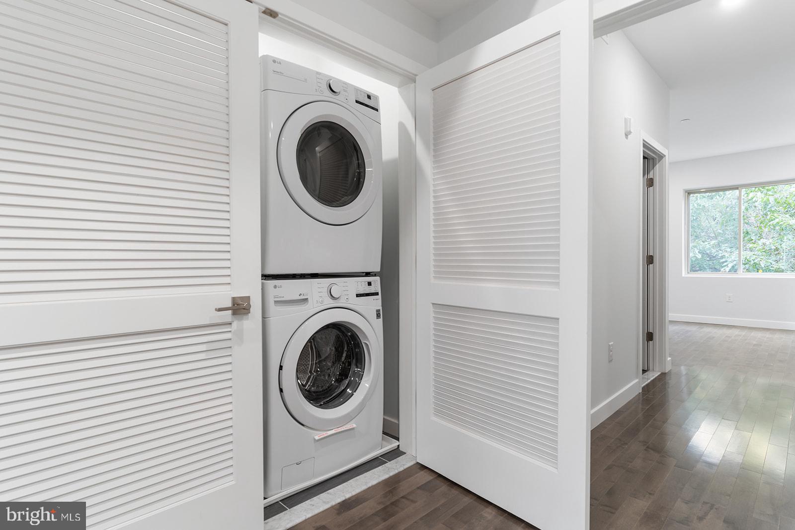 NORRIS SQUARE - Residential Lease