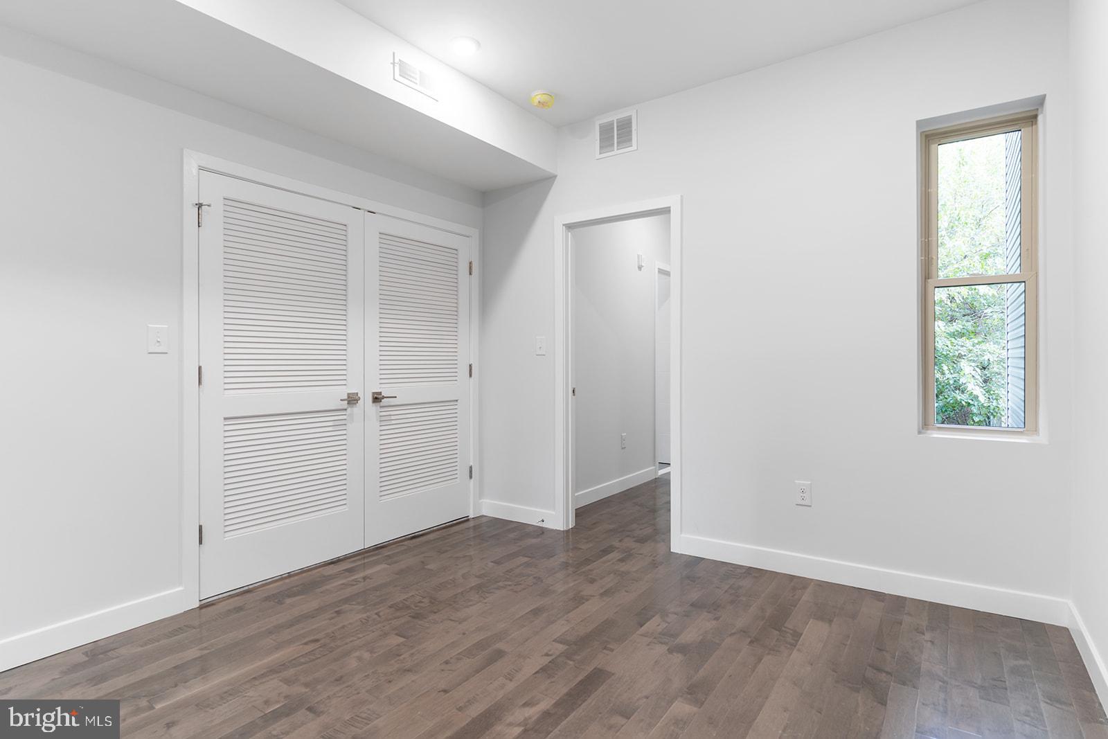 NORRIS SQUARE - Residential Lease