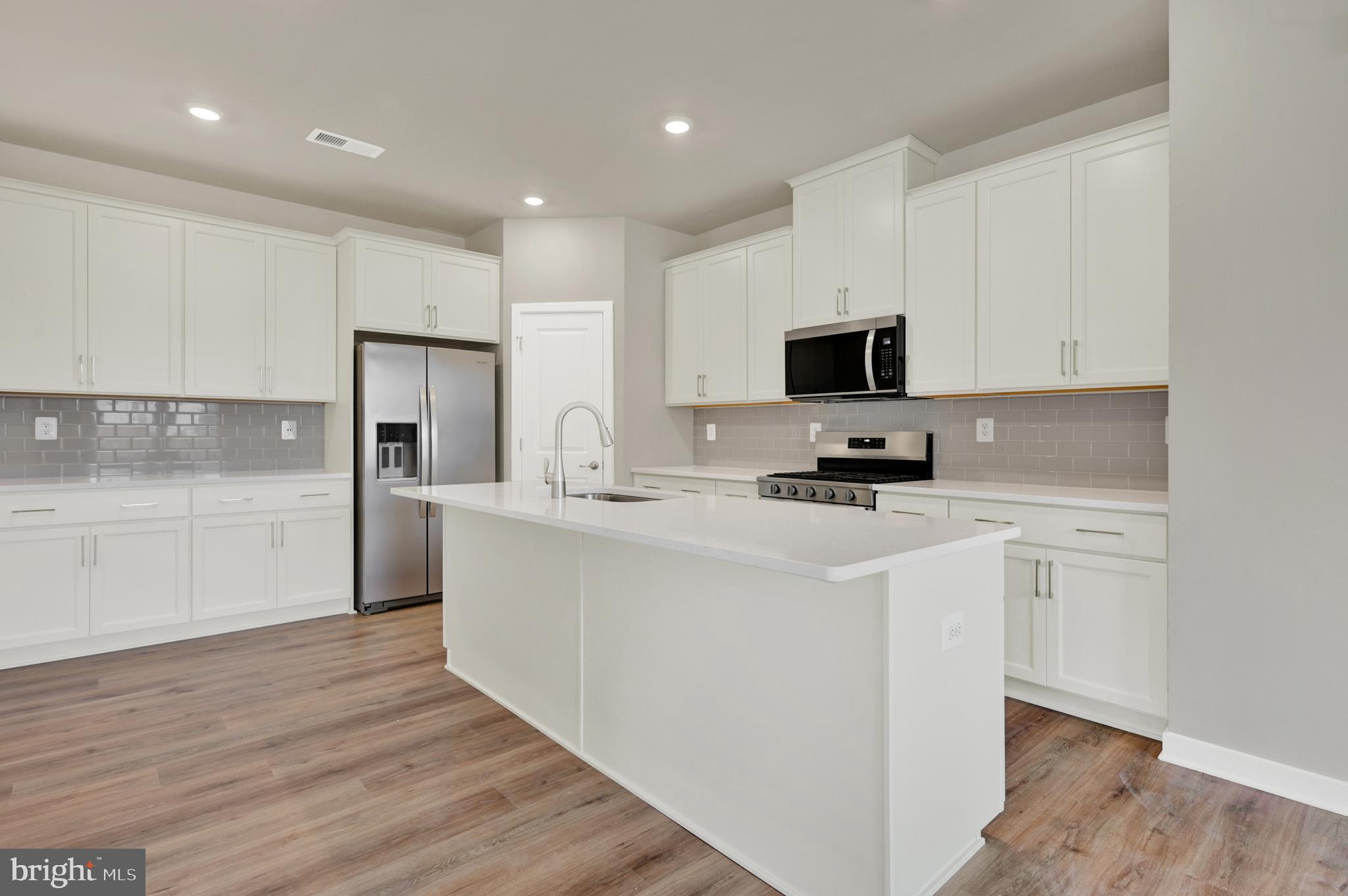 NOBLES POND - Residential