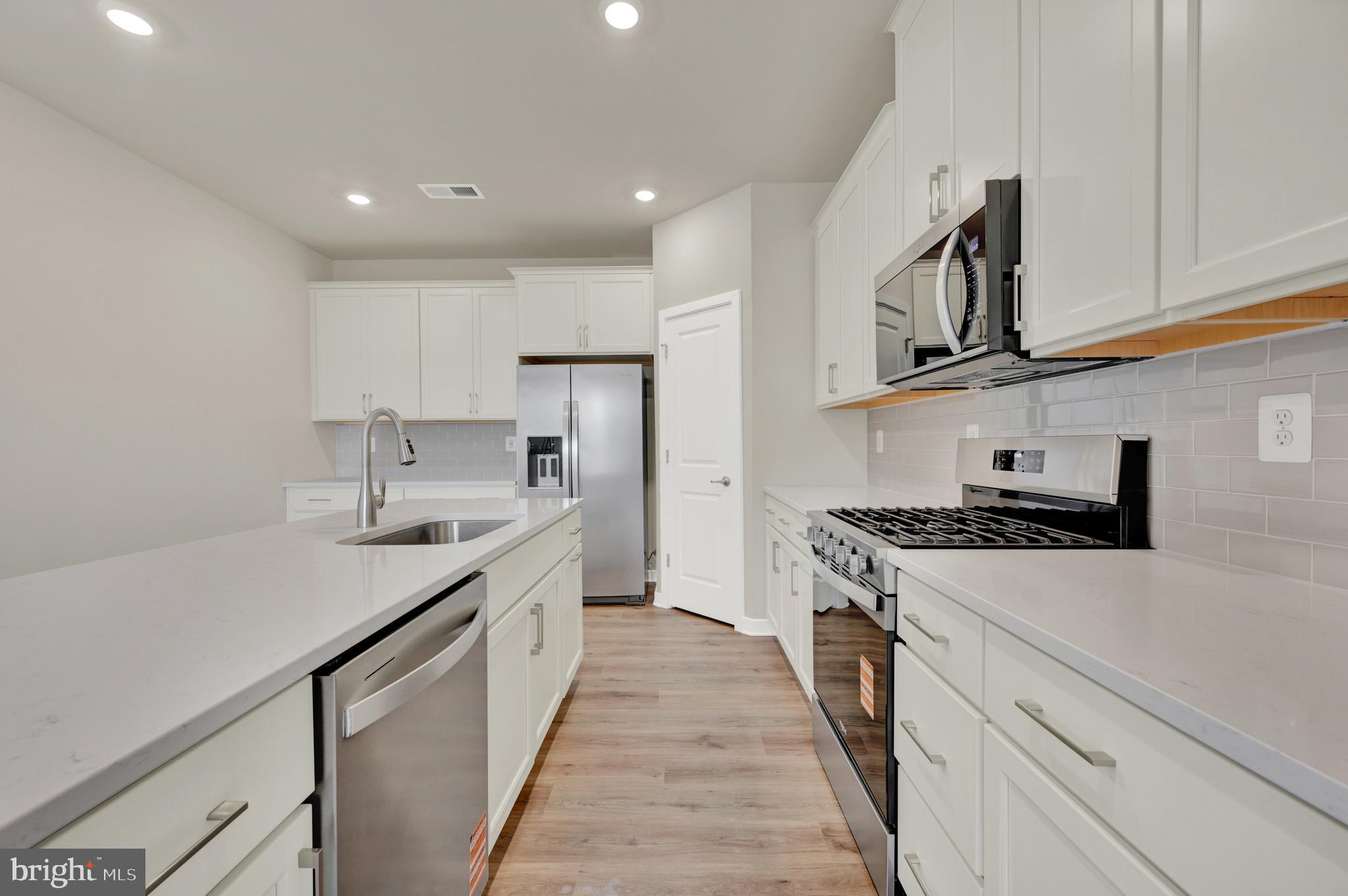 NOBLES POND - Residential