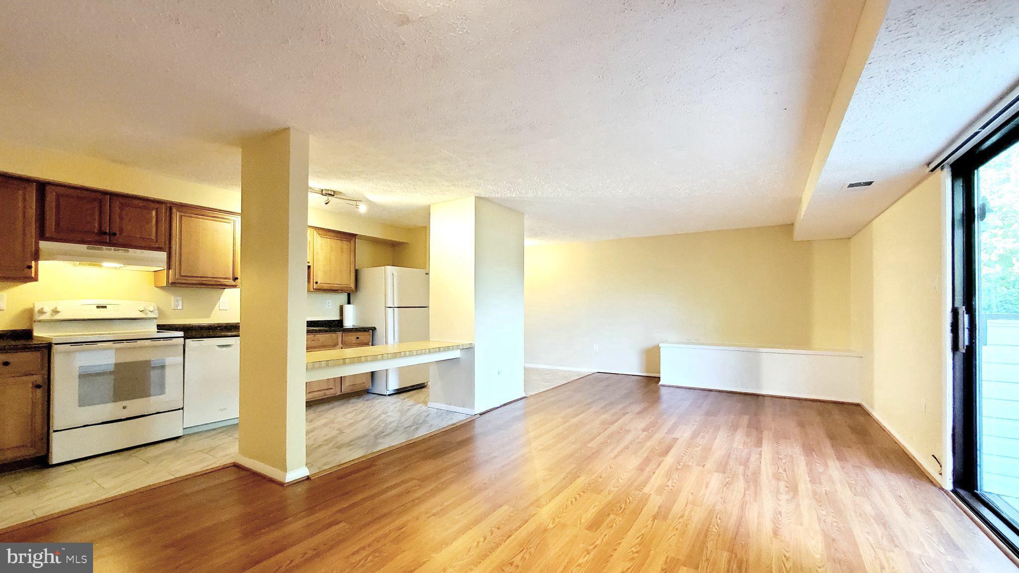 Bright & Spacious 2BR/2BA Condo in a Prime Germantown Location! (unit #G on the door)
This 2nd-level unit offers an open floor plan with a large family room, a master suite with a walk-in closet, and an in-unit laundry room with separate washer and dryer. Enjoy your private balcony with peaceful, tree-lined views and plenty of natural light. Conveniently located just minutes from I-270, Route 355, and the Germantown Transit Center for easy commuting. Close to Montgomery College, Milestone Shopping Center, restaurants, parks, and Holy Cross Germantown Hospital. A perfect blend of comfort, convenience, and community!