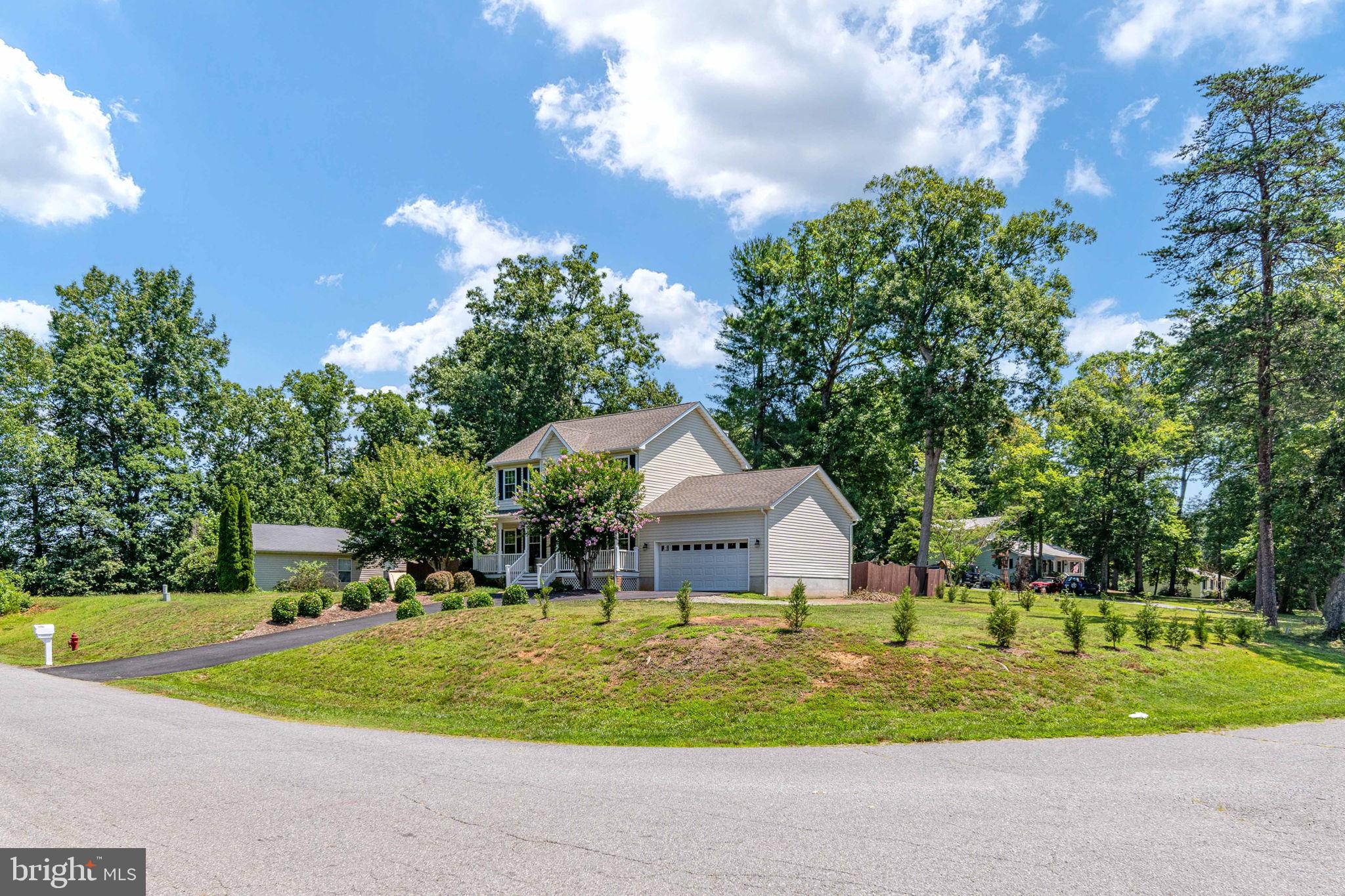 18 OAK TERRACE DRIVE