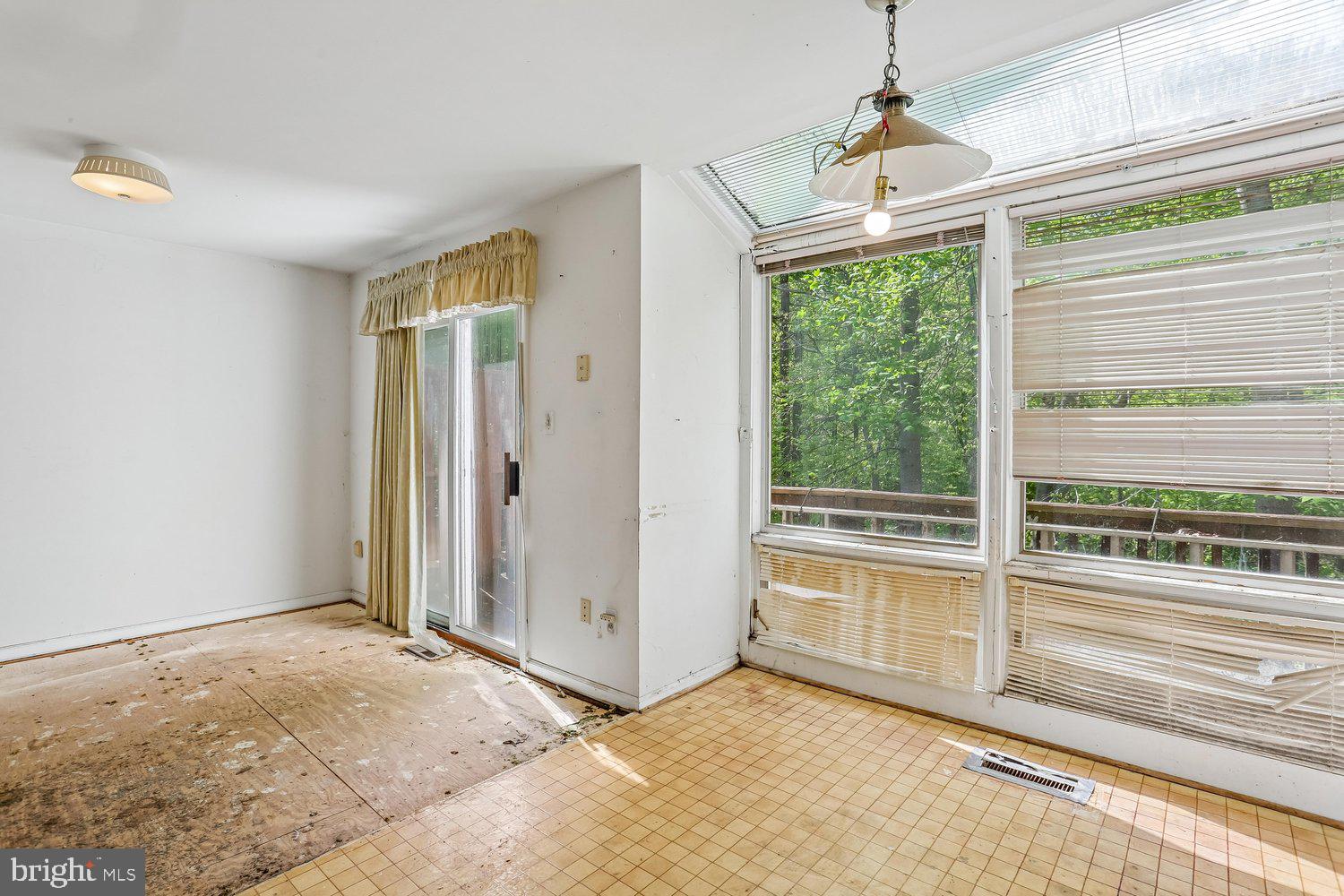 DUFIEF MILL ESTATES - Residential