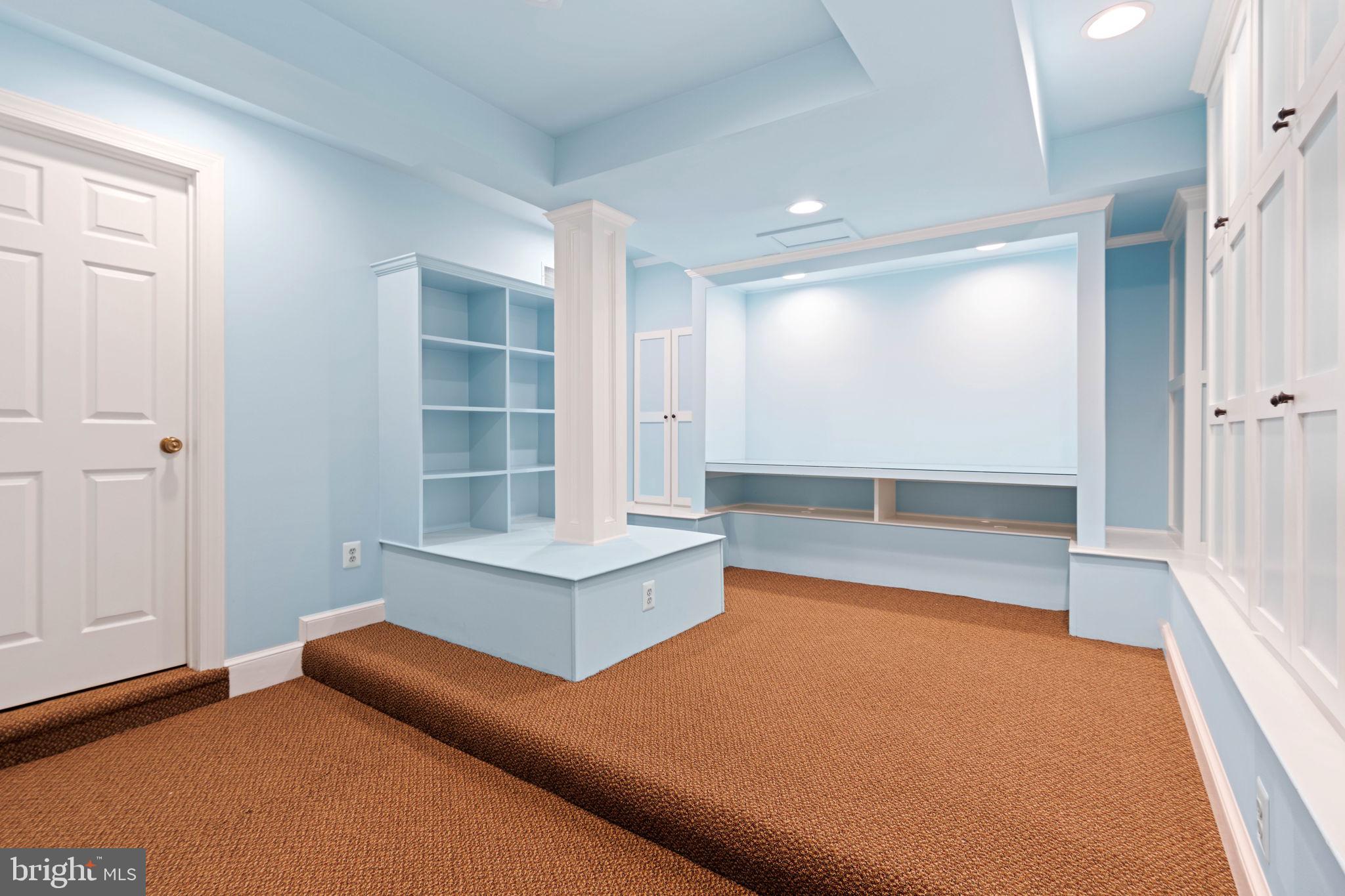 SUMMERWOOD - Residential