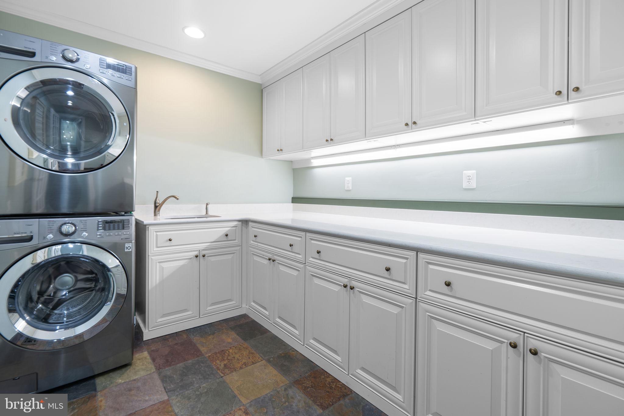 SUMMERWOOD - Residential