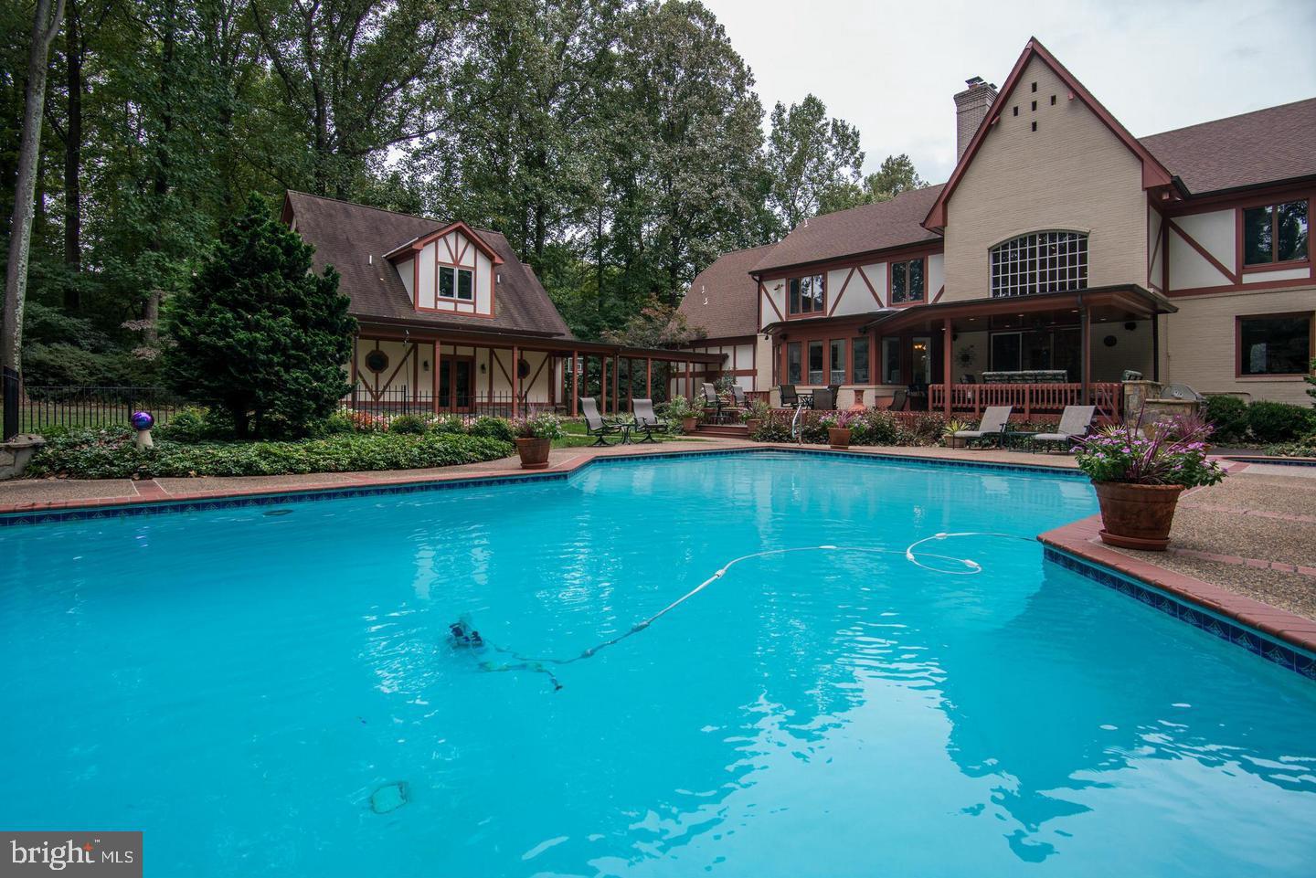 SUMMERWOOD - Residential