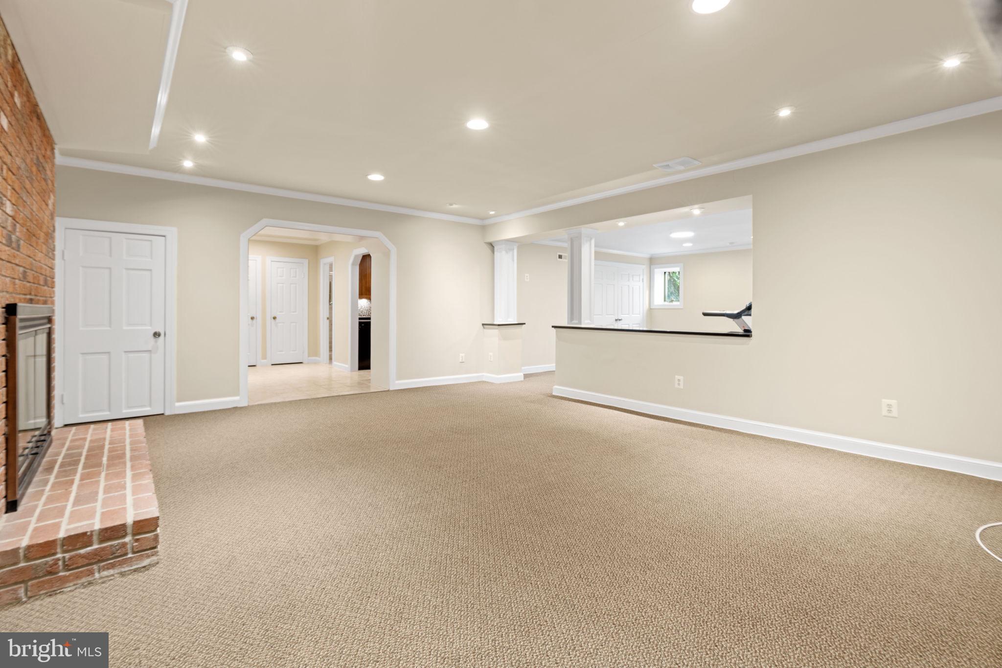 SUMMERWOOD - Residential