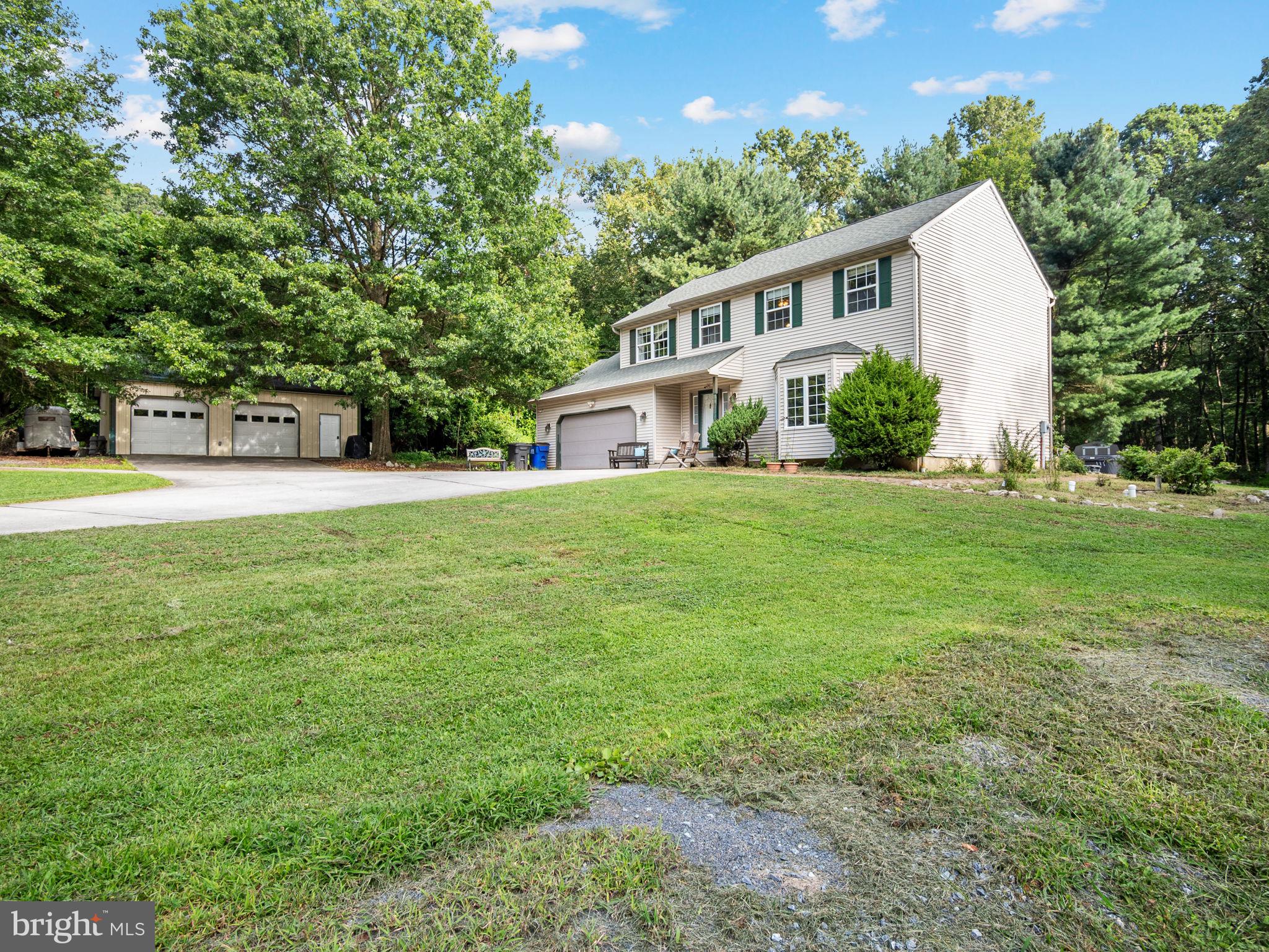 15 ORIOLE LANE