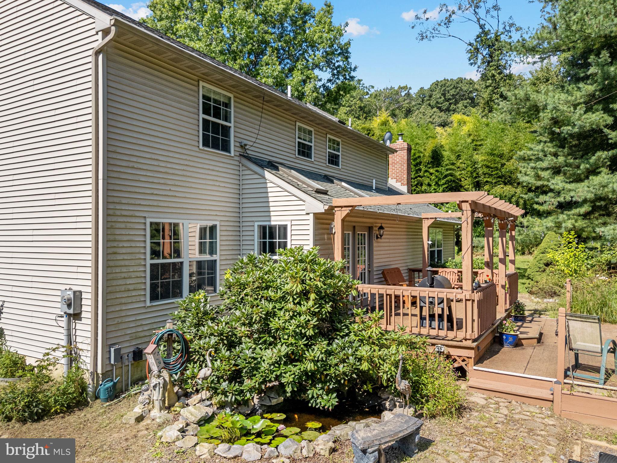 15 ORIOLE LANE