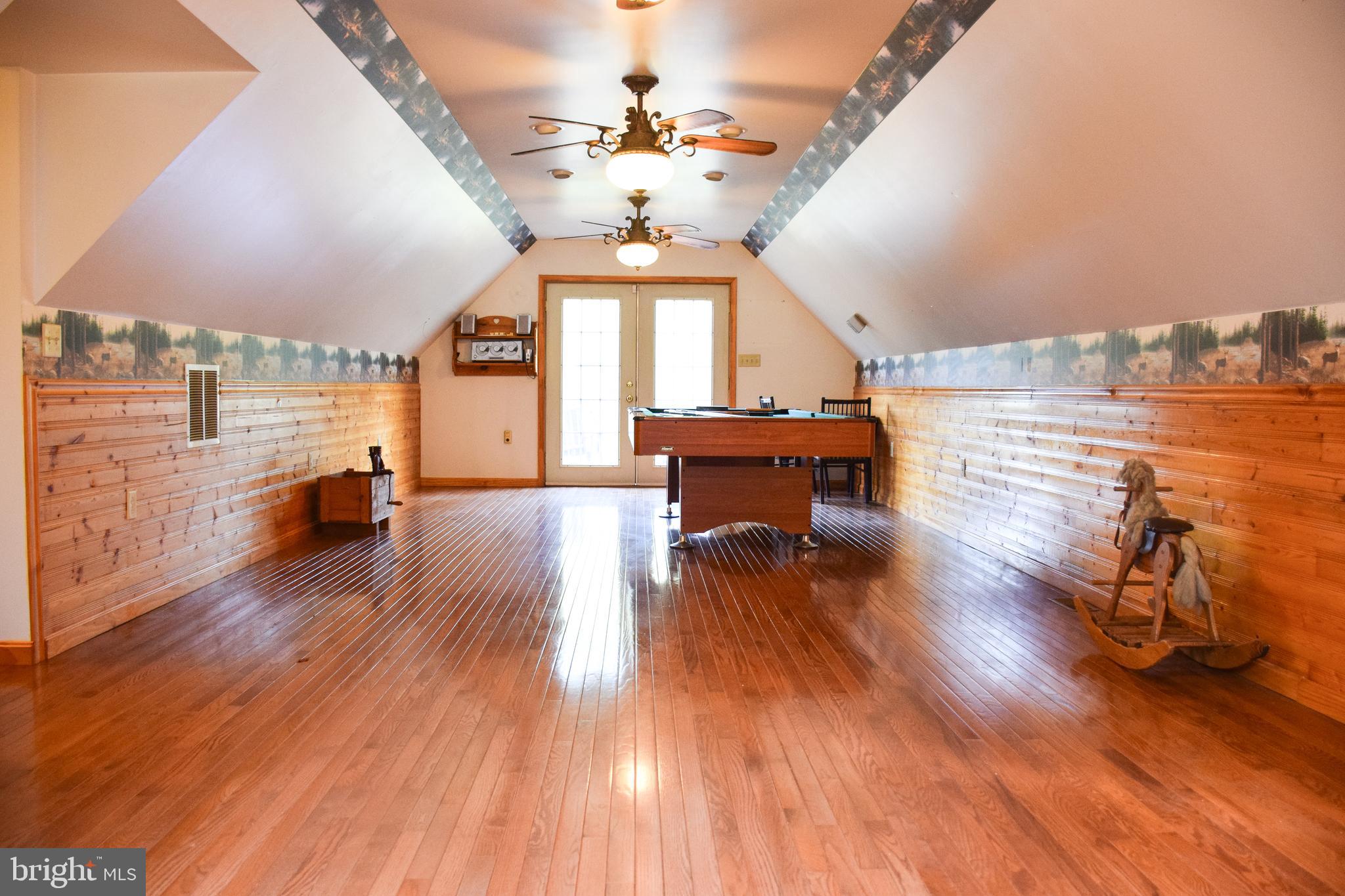 BIRCH CREEK - Residential