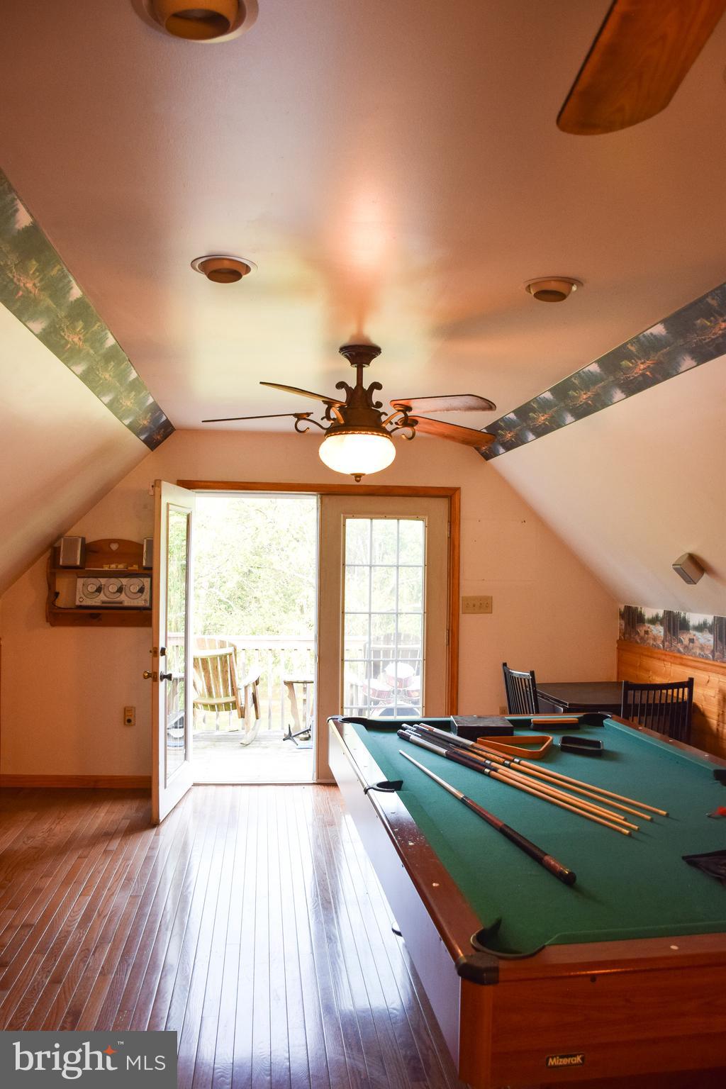 BIRCH CREEK - Residential