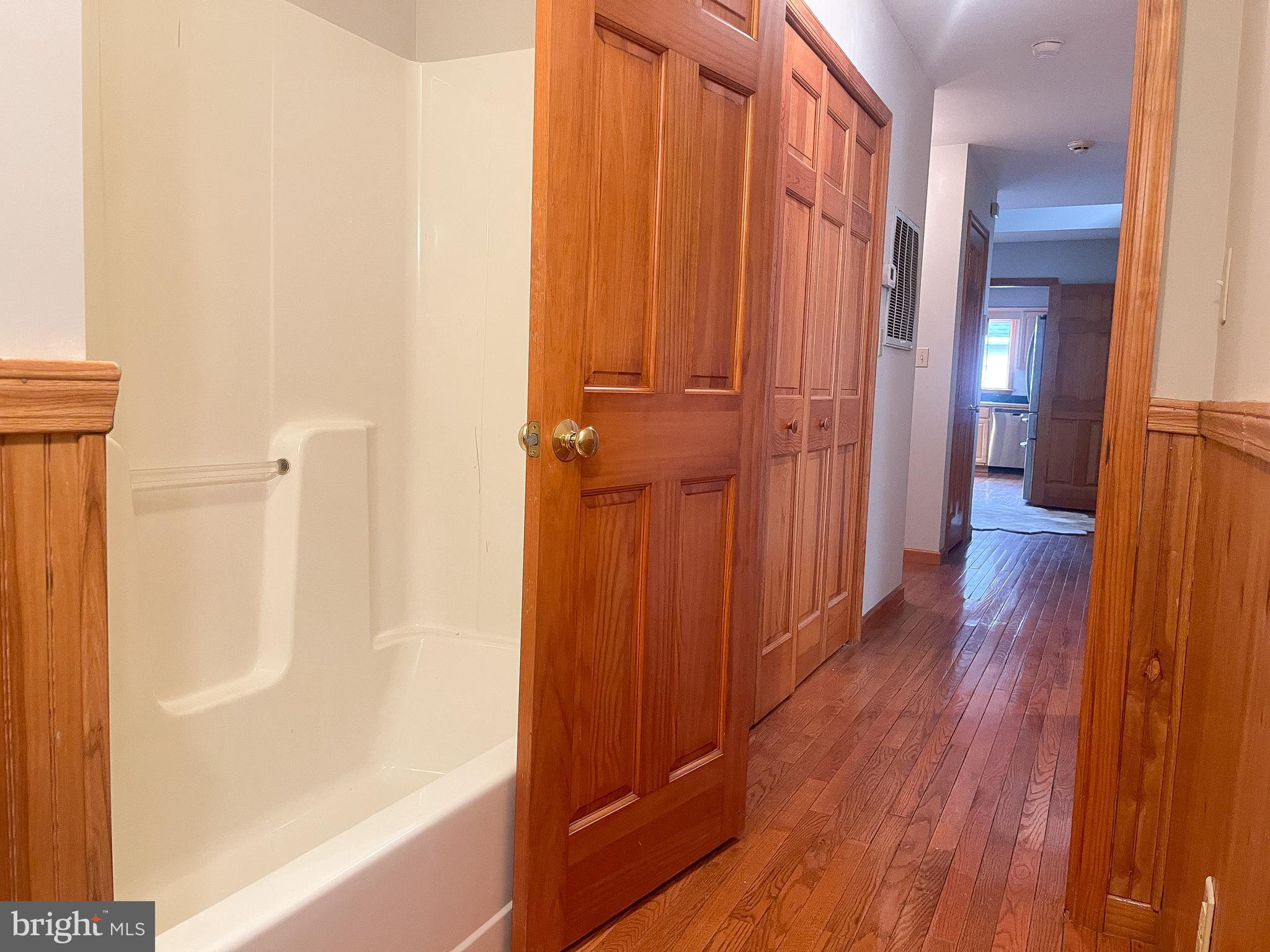 BIRCH CREEK - Residential