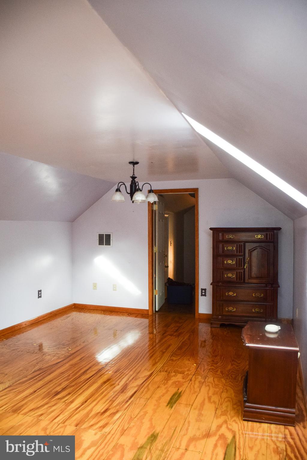 BIRCH CREEK - Residential