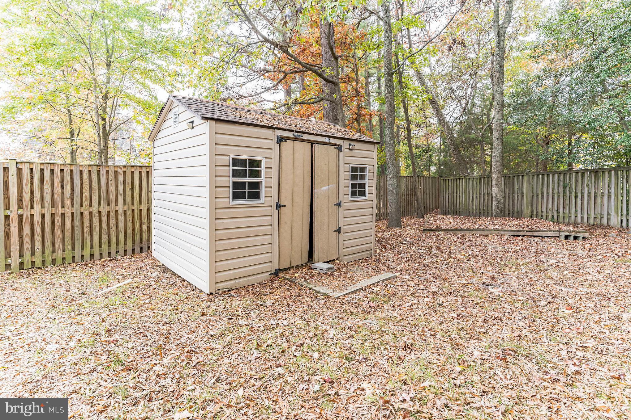 ST CHARLES SUB - HAMPSHIRE - Residential Lease