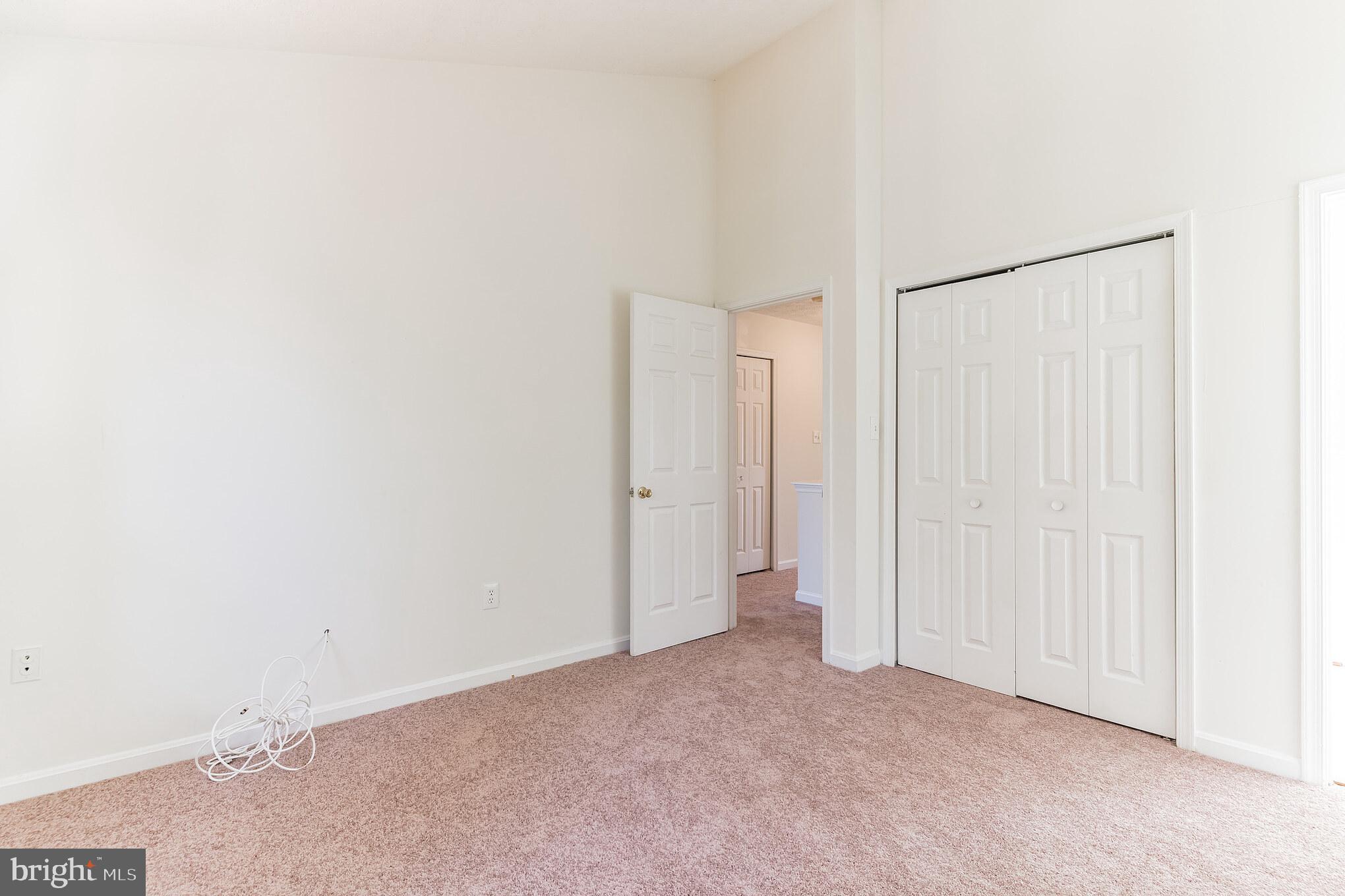 ST CHARLES SUB - HAMPSHIRE - Residential Lease