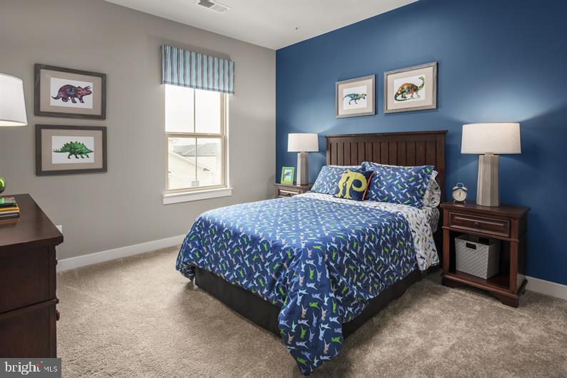 OAKDALE VILLAGE - Residential