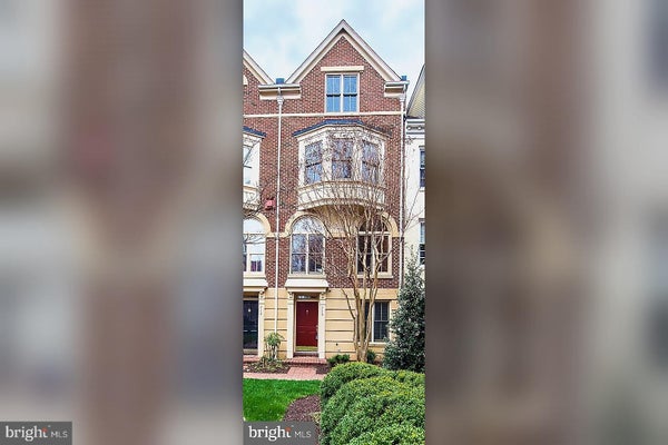 713 FORDS LANDING WAY, ALEXANDRIA, VA 22314 - Image 76a30219facd6180cfec0f364a9cc280/2664925445